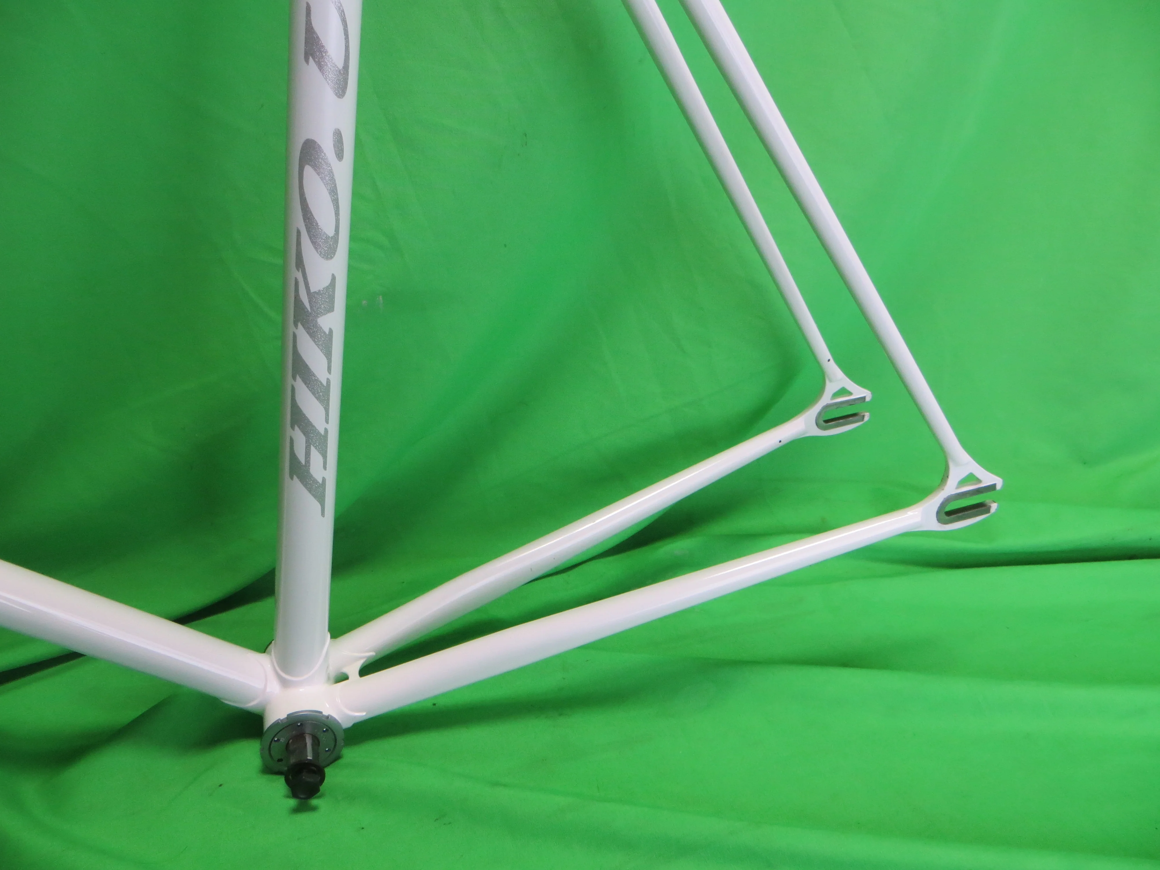 Hiko // White // 55.5cm - Image 7