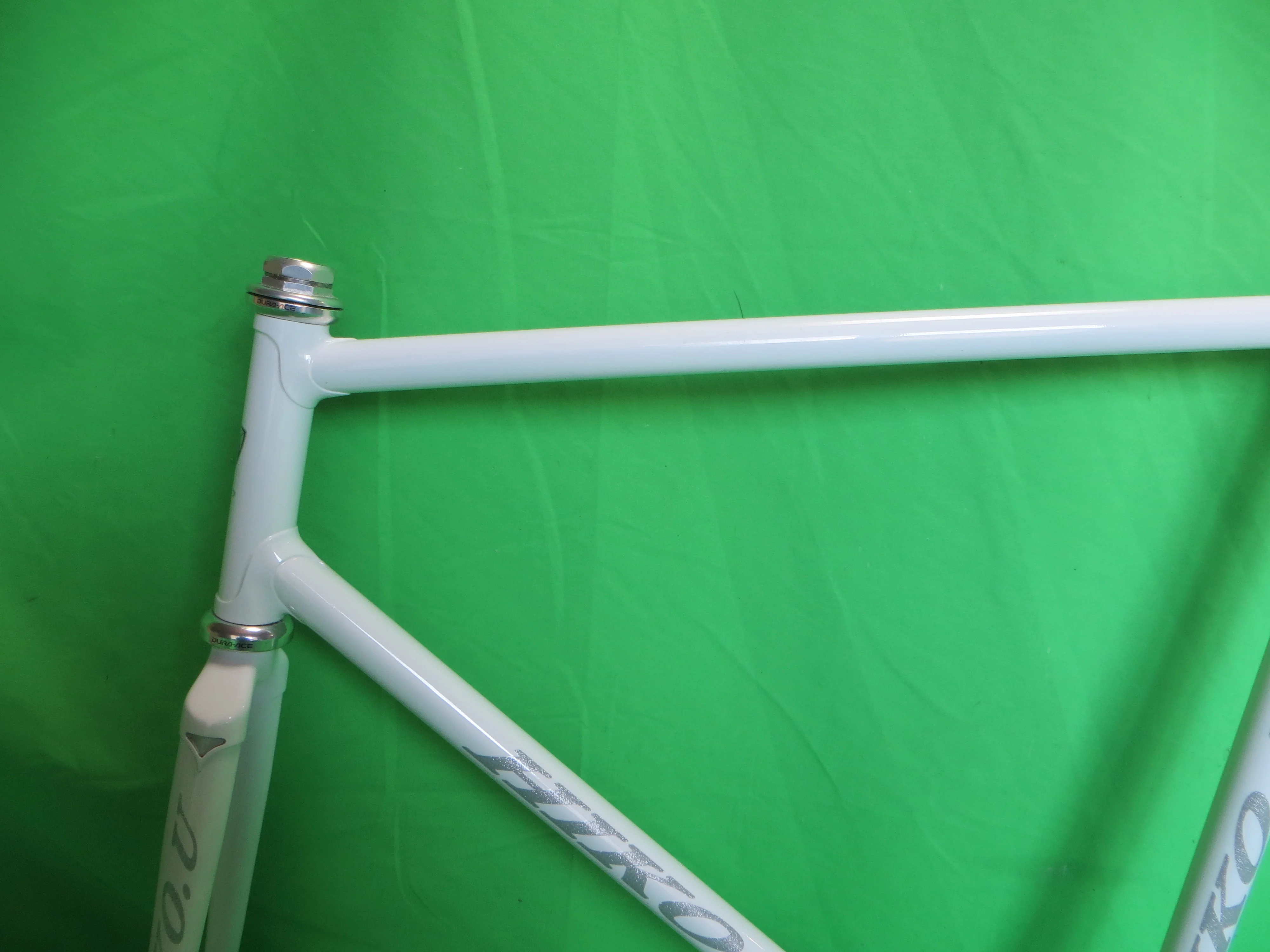 Hiko // White // 56.5cm - Image 4