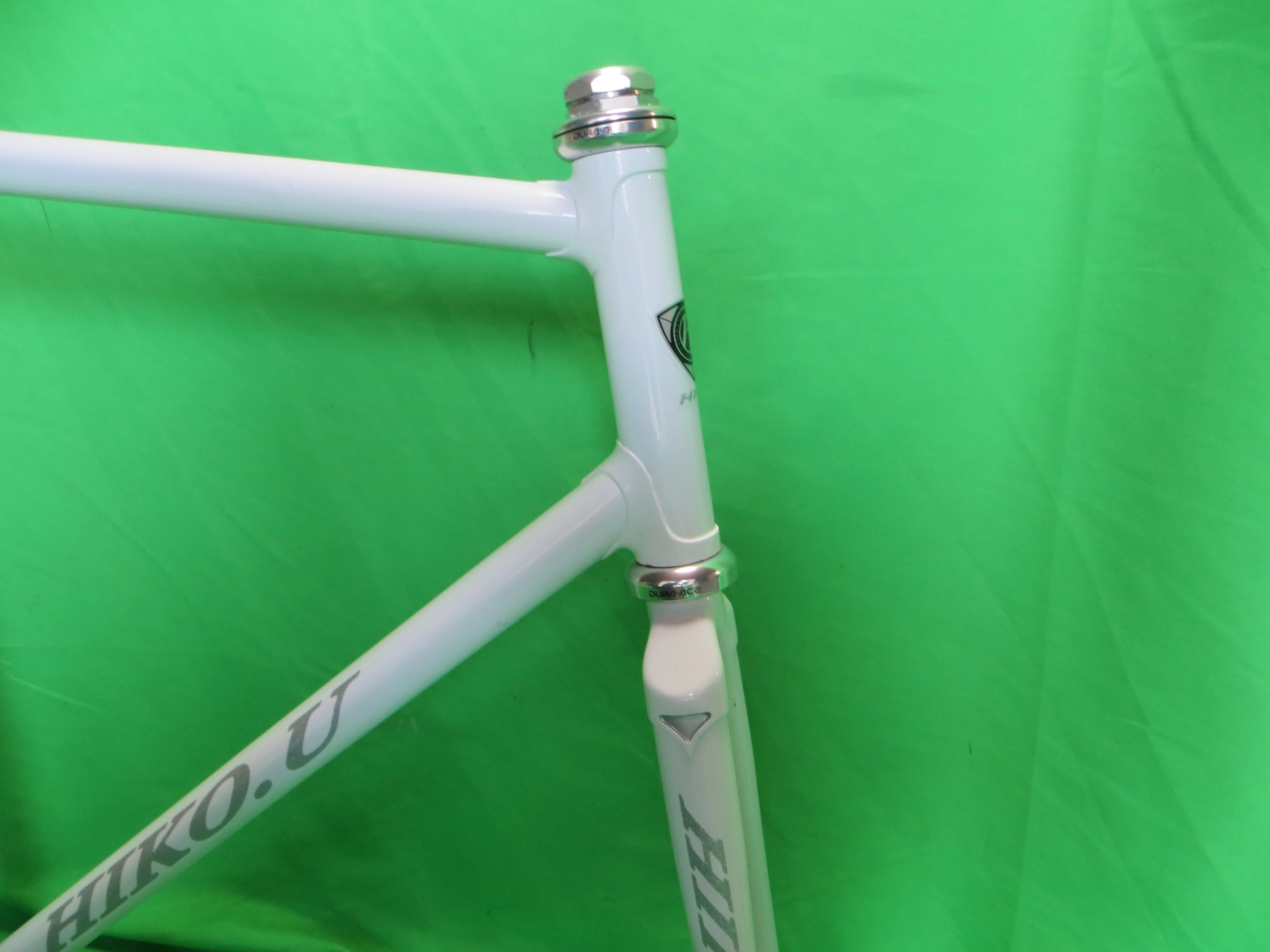 Hiko // White // 56.5cm - Image 9