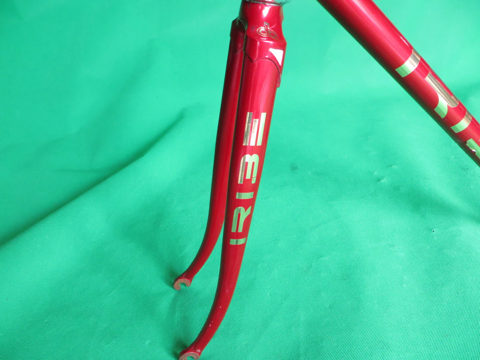 IRIBE | metallic red | 54.5cm - Image 3