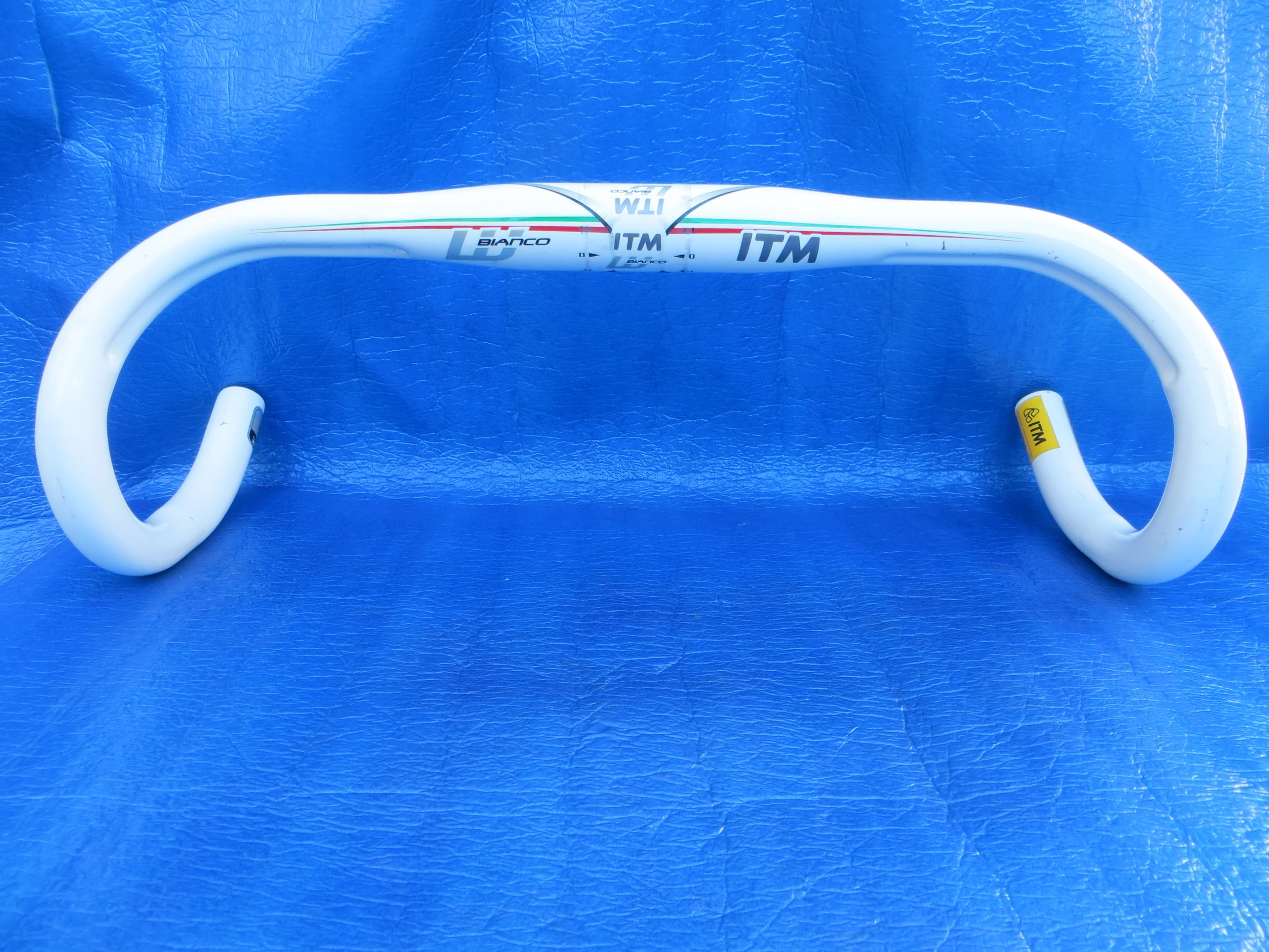 ITM Bianco 420mm Aluminium Handlebar 31.8mm Bar Clamp (25011319)