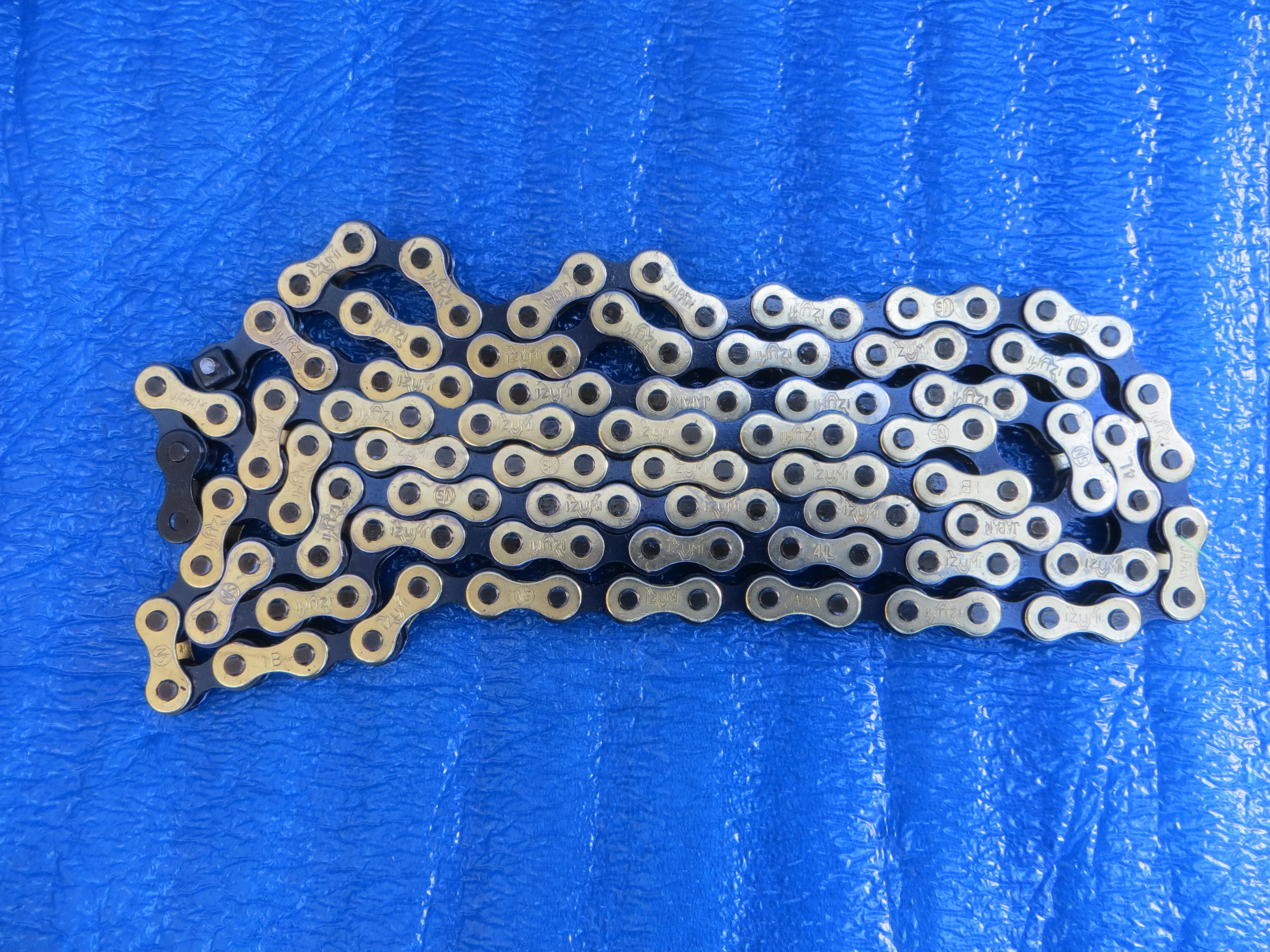 Izumi V Super Toughness NJS Chain 1/8" 106links #17 - Image 2