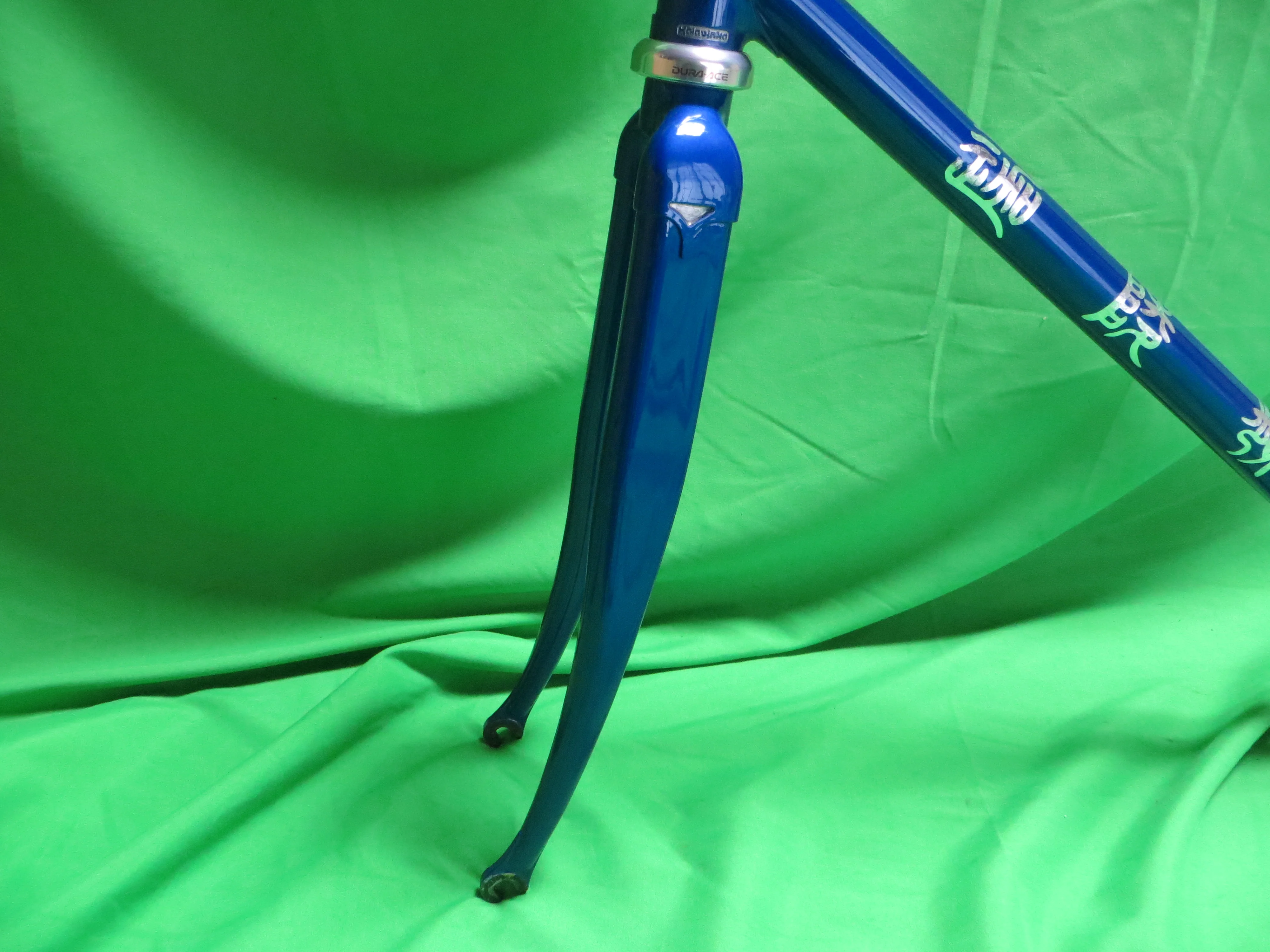Kalavinka Columbus Max Fork // Deep Blue Mteallic // 49cm - Image 3