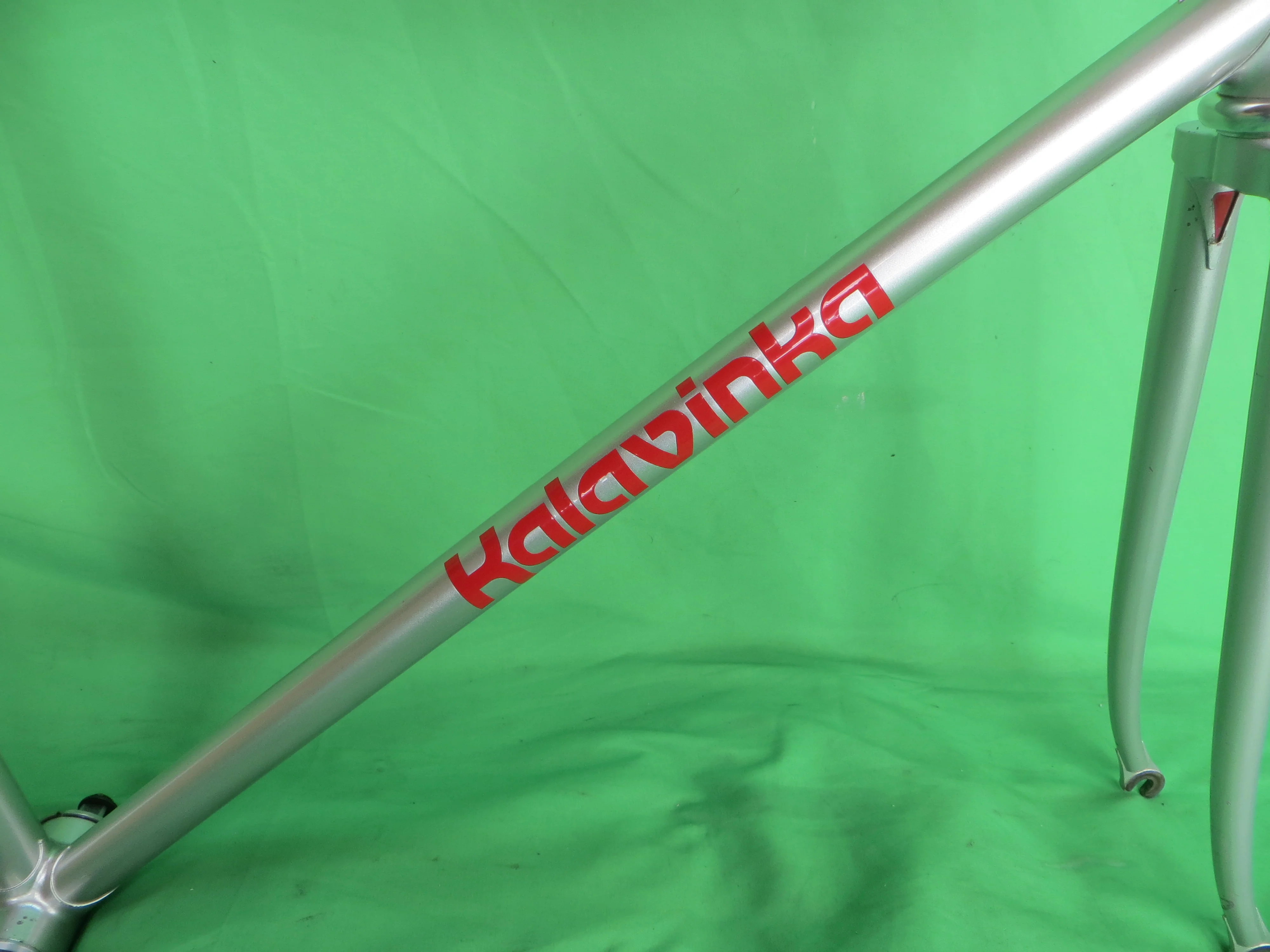 Kalavinka Metal Headbadge // Silver // 53cm - Image 13