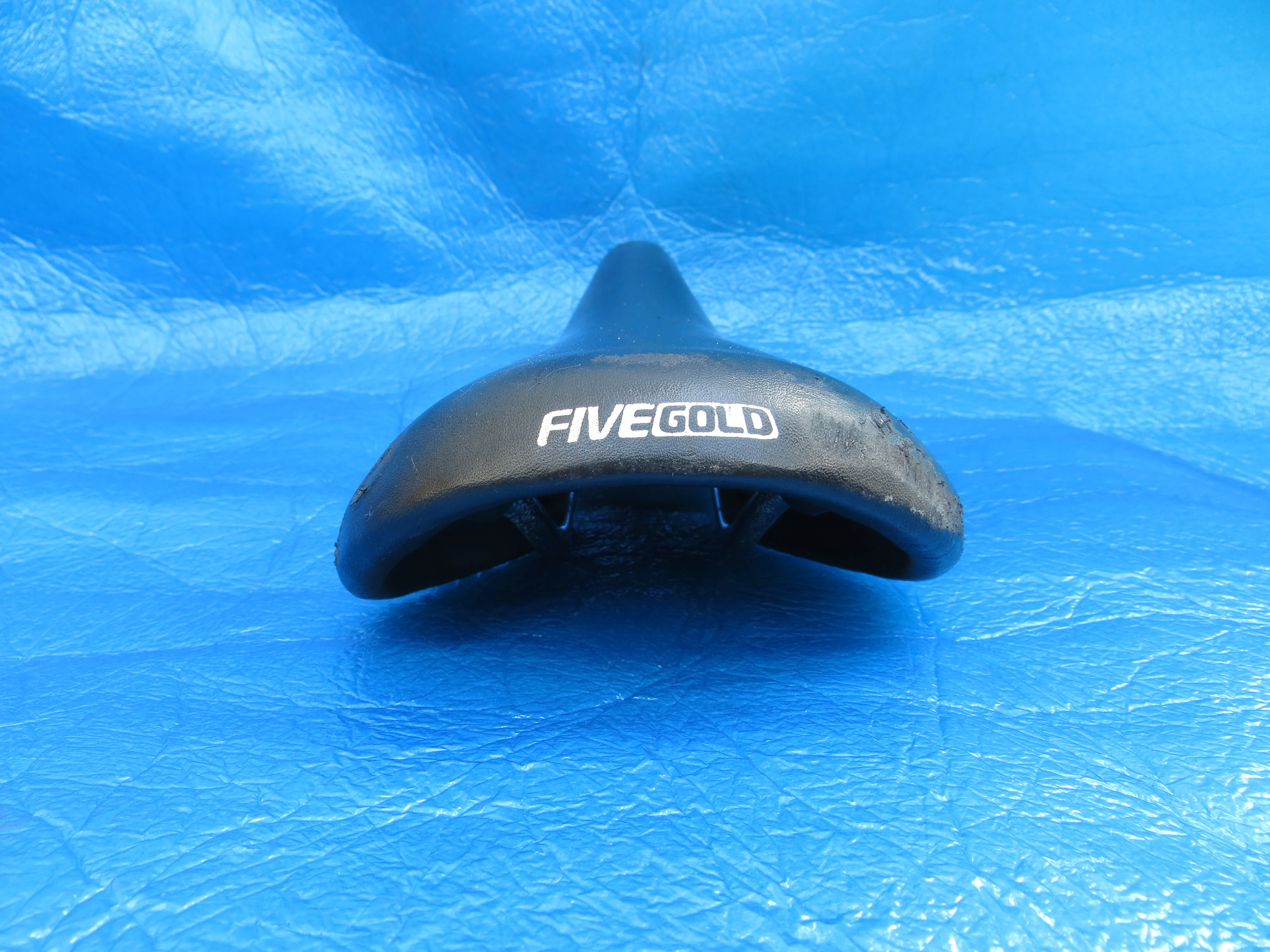 Kashima Five Gold FG-4P 44mm NJS Unpadded Saddle  (23081002) - Image 4