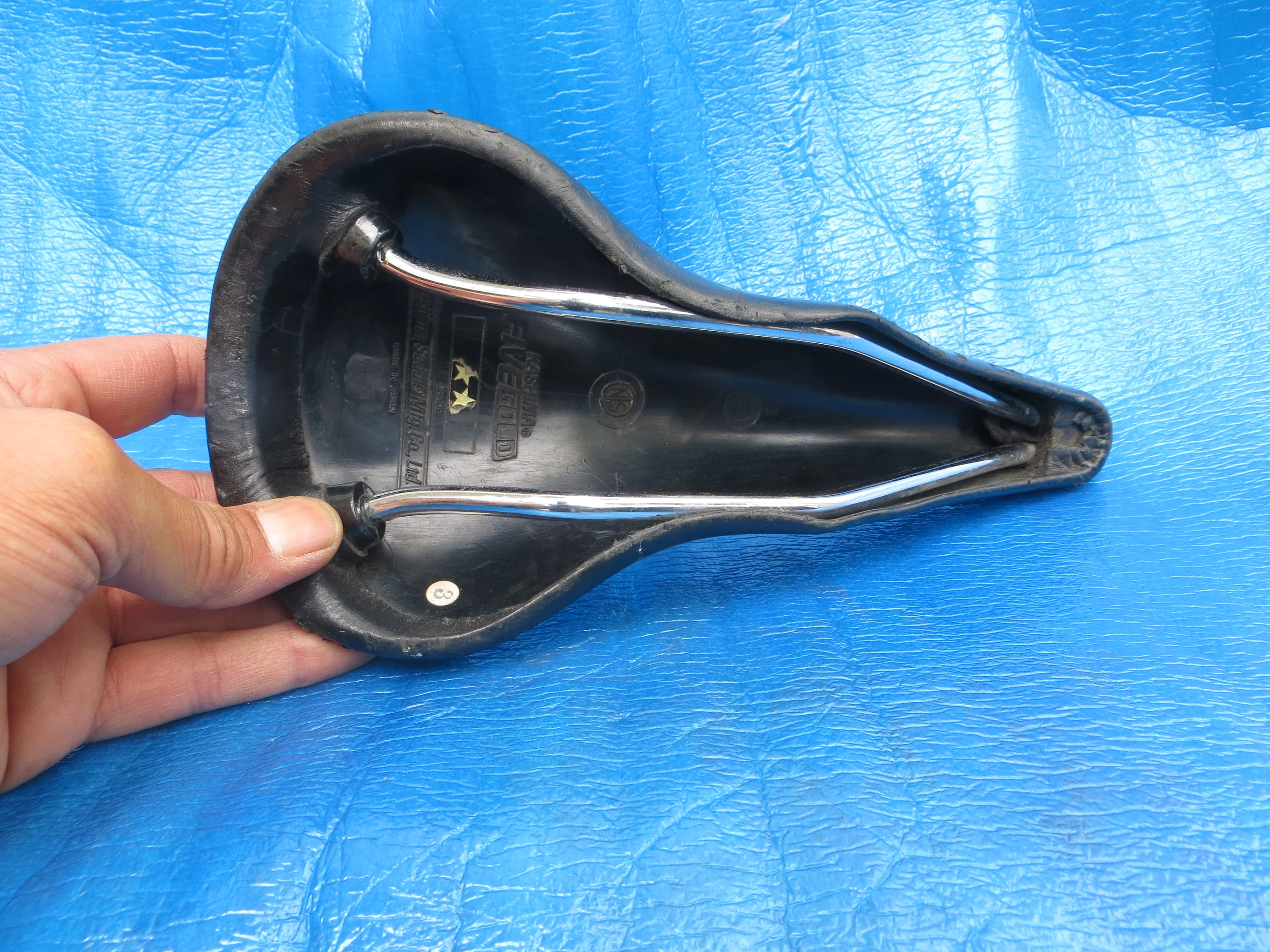 Kashima Five Gold FG-4P 44mm NJS Unpadded Saddle  (24051203) - Image 5