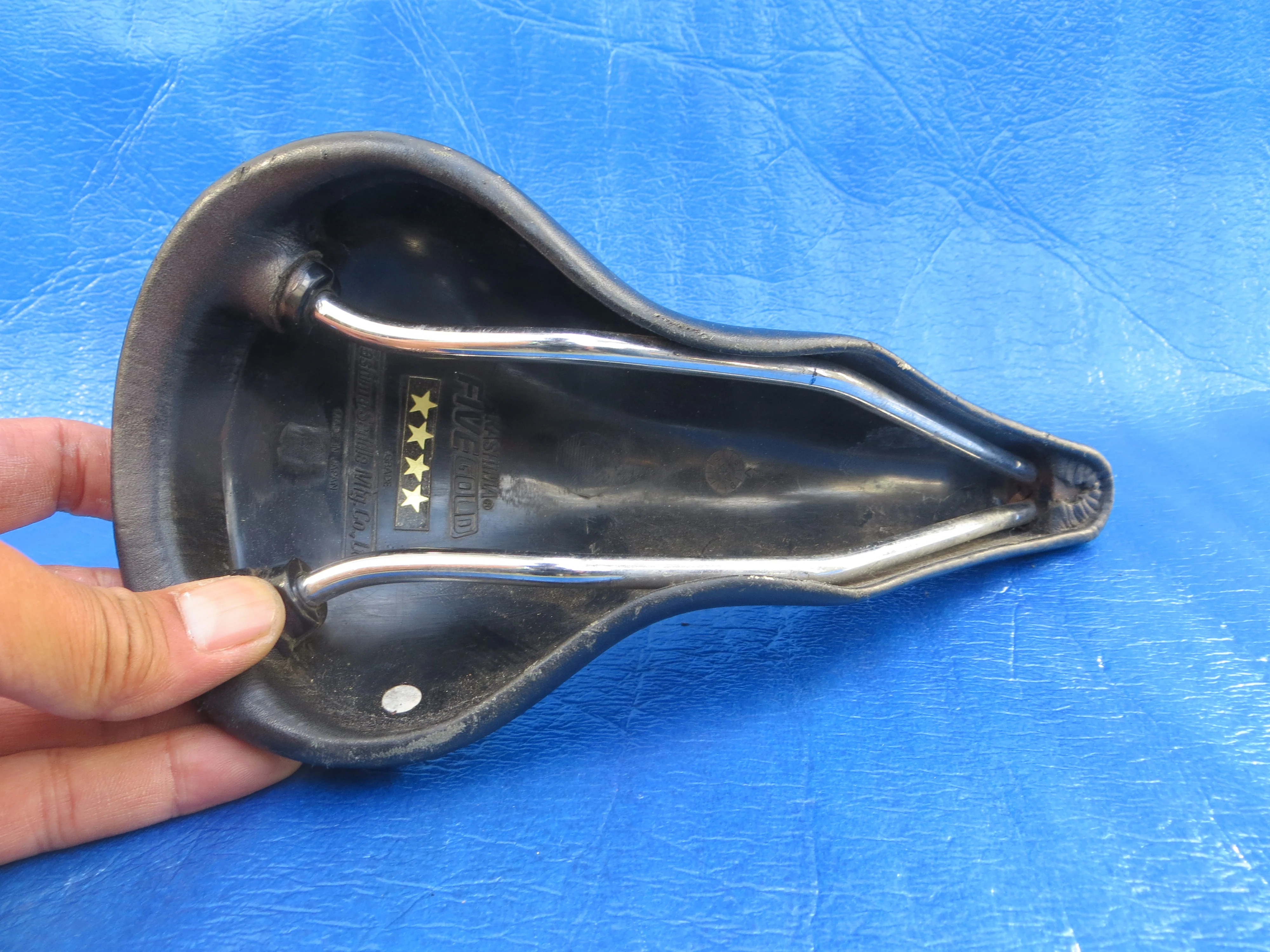 Kashima Five Gold FG-4P 44mm NJS Unpadded Saddle (24101906) - Image 5