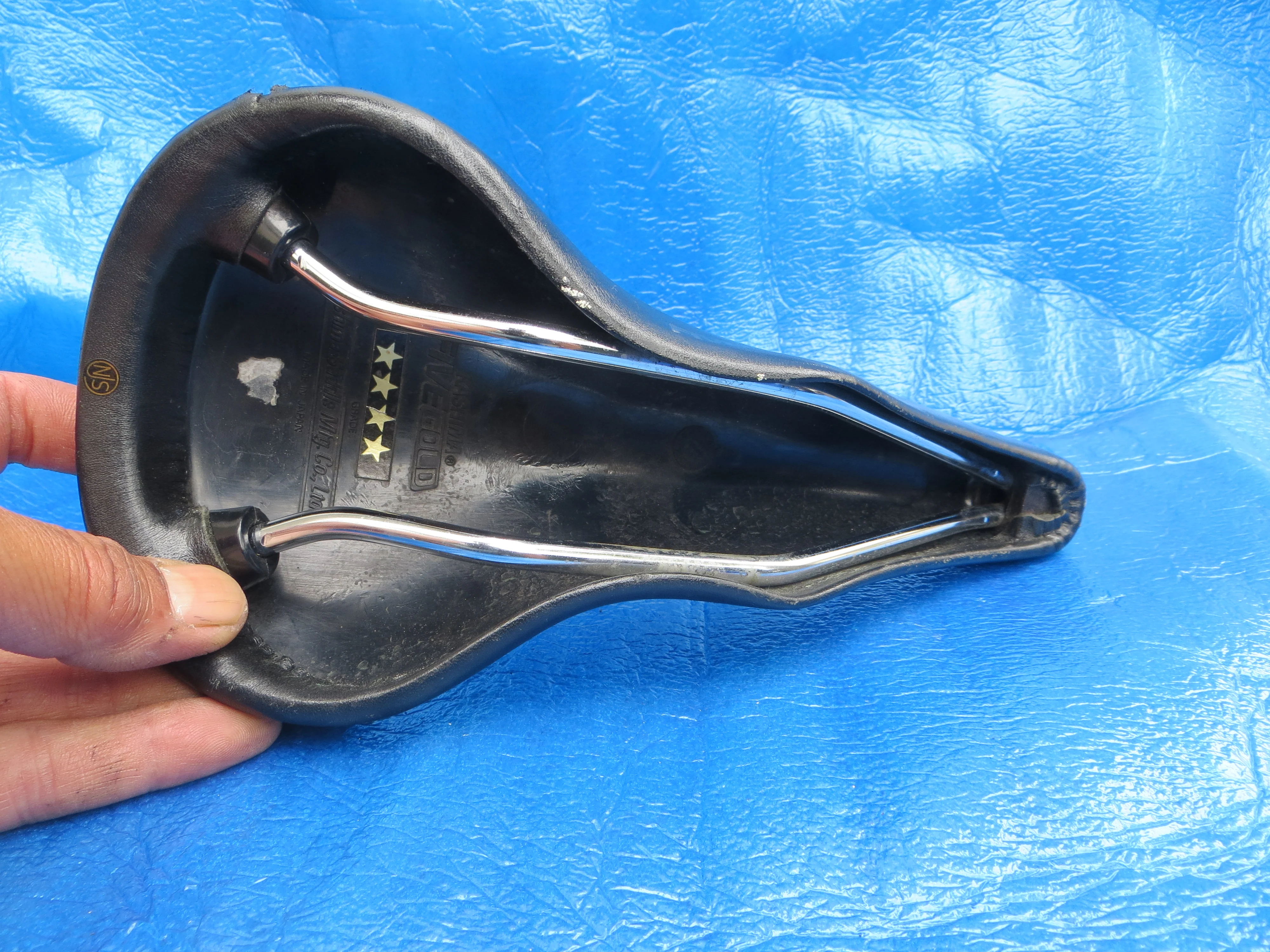 Kashima Five Gold FG-4P 44mm NJS Unpadded Saddle  (25051607) - Image 5