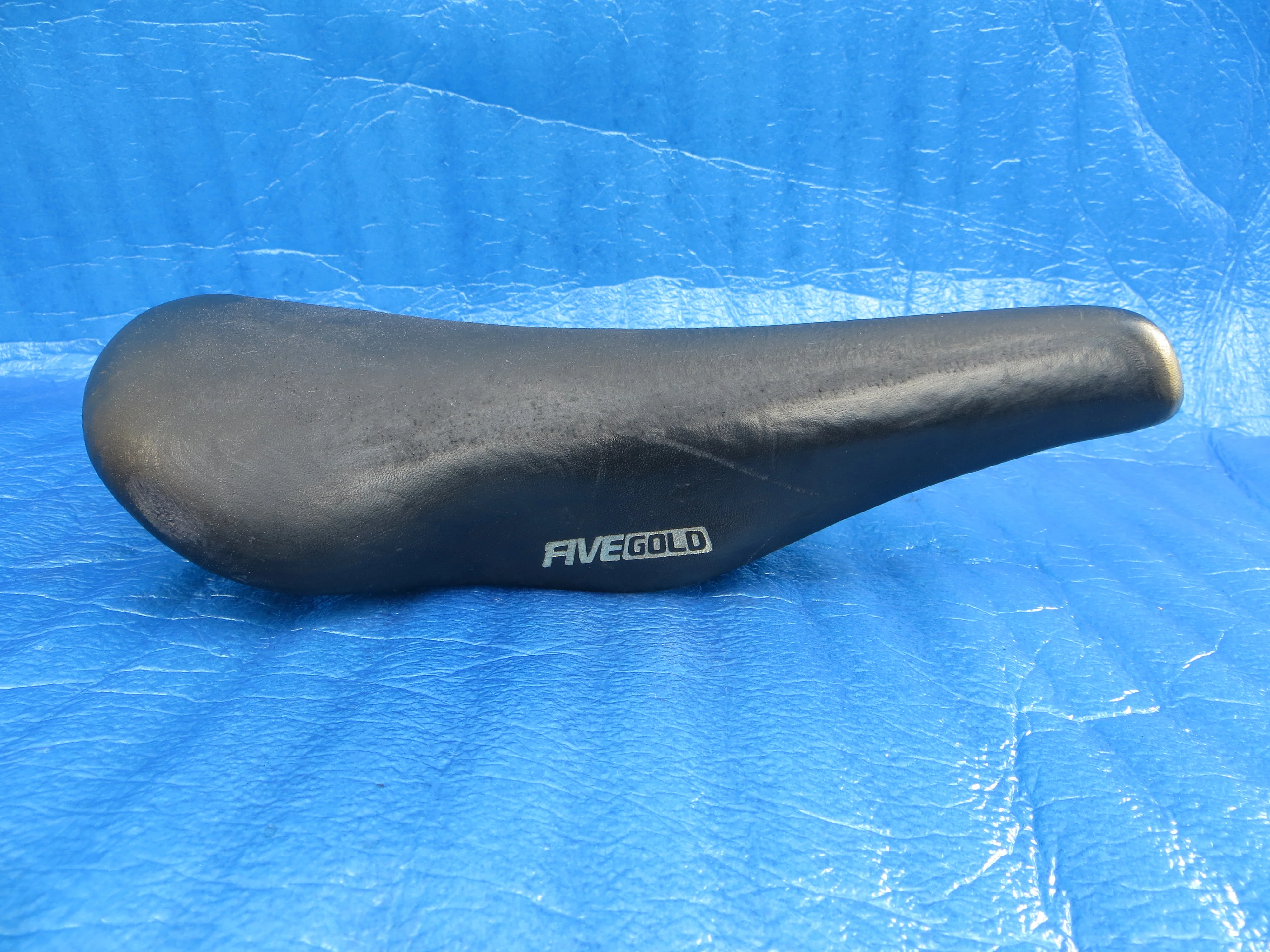 Kashima Five Gold FG-4P 44mm NJS Unpadded Saddle  (25100517)