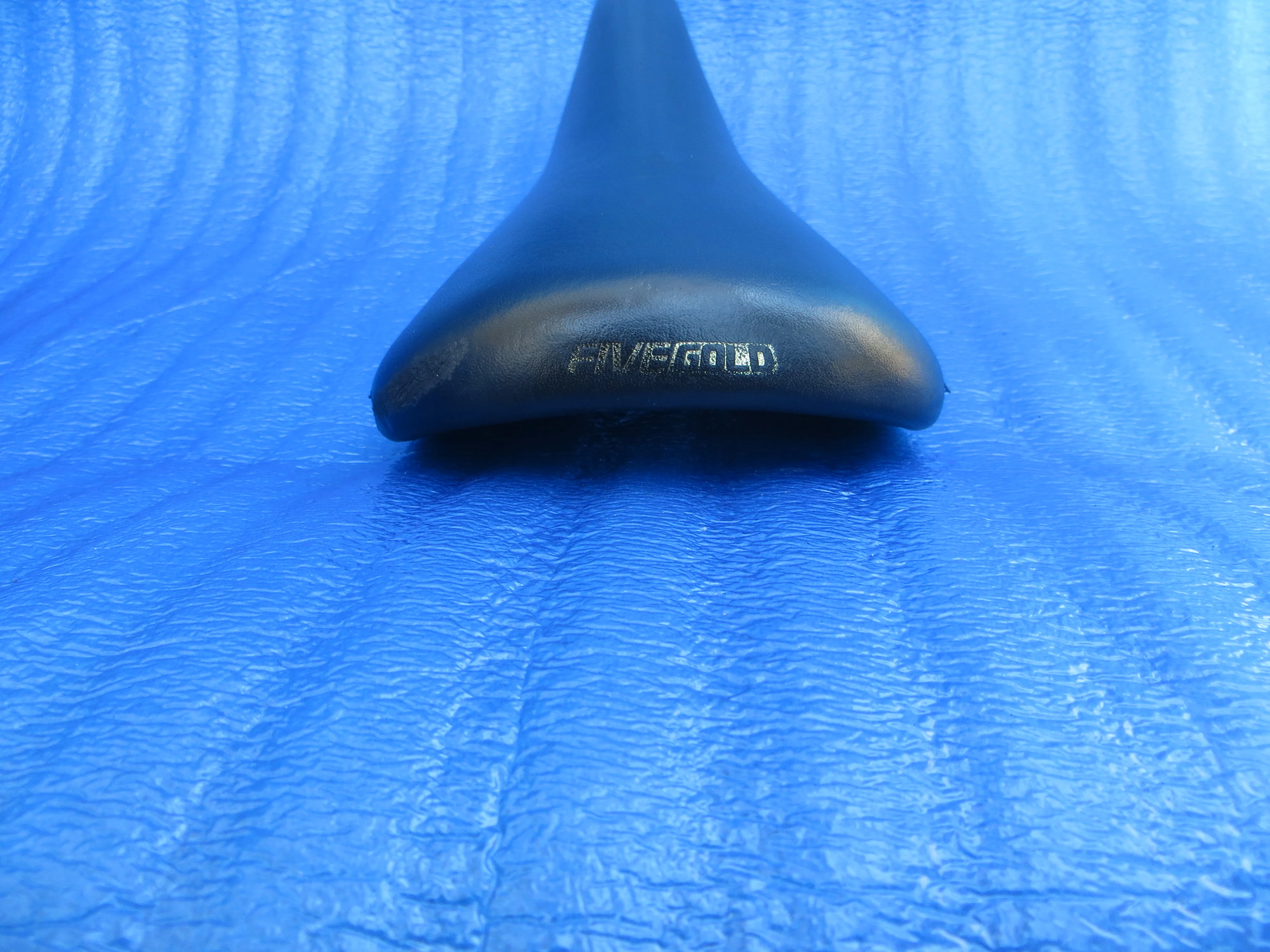 Kashima Five Gold FG-4P 44mm NJS Unpadded Saddle  (26010918) - Image 4