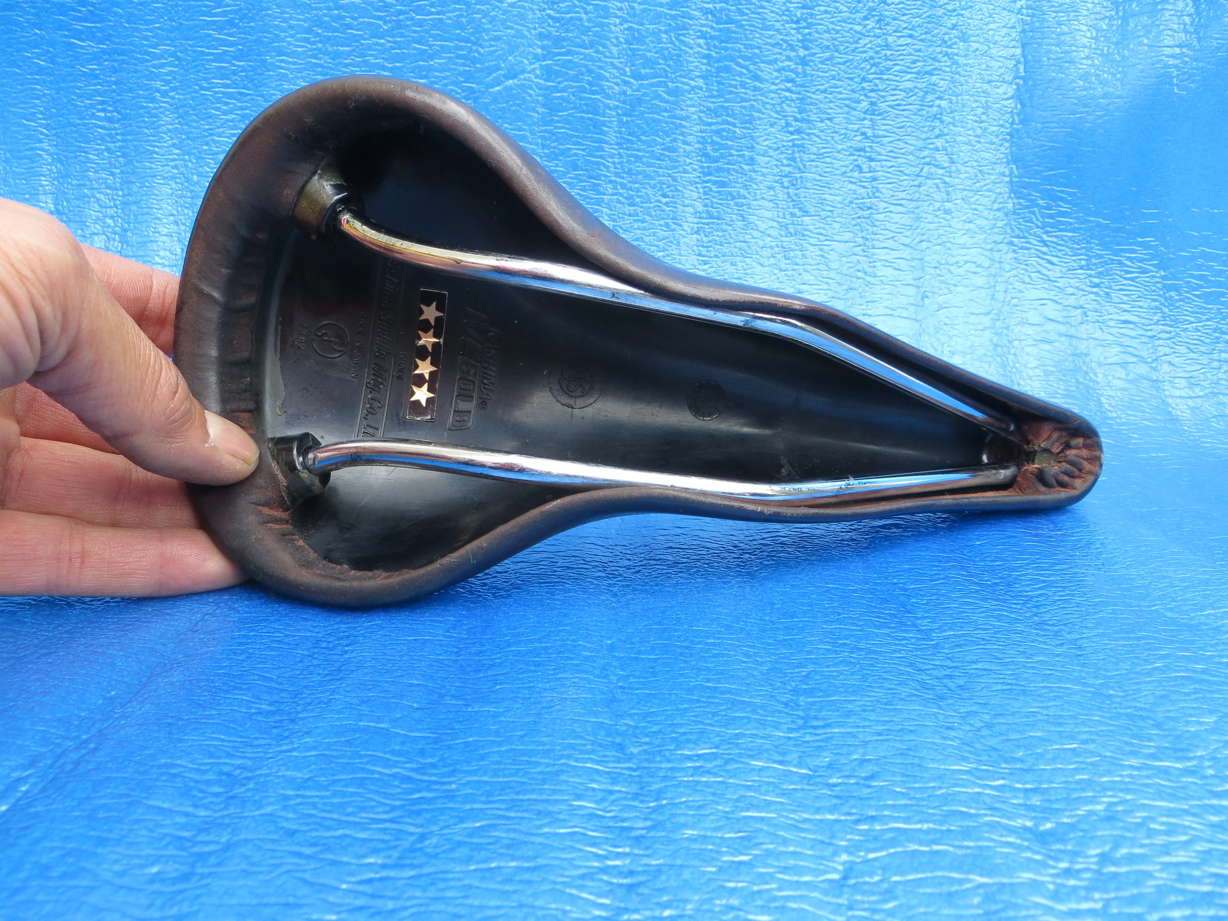 Kashima Five Gold FG-4P 44mm NJS Unpadded Saddle  (26040907) - Image 5