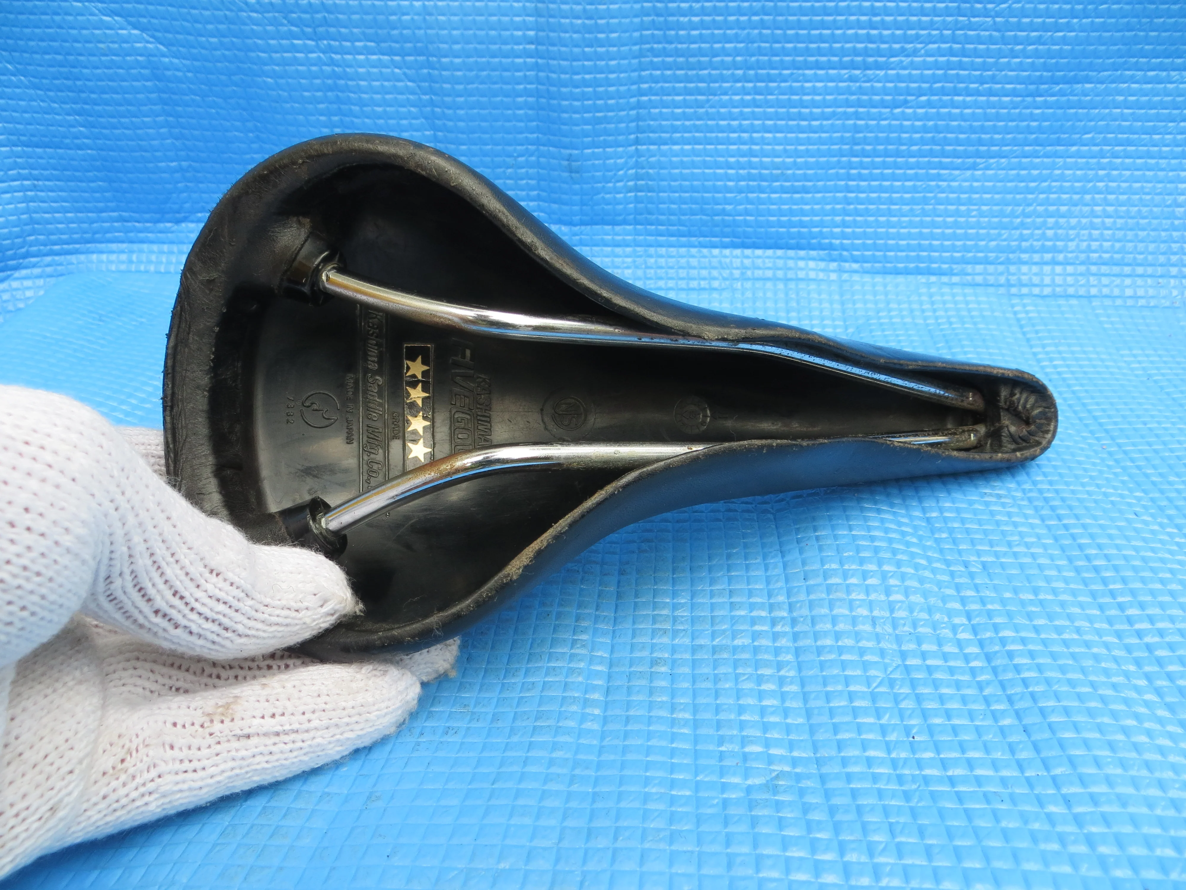 Kashima Five Gold FG-7P 30mm NJS Unpadded Saddle (22080652) - Image 5