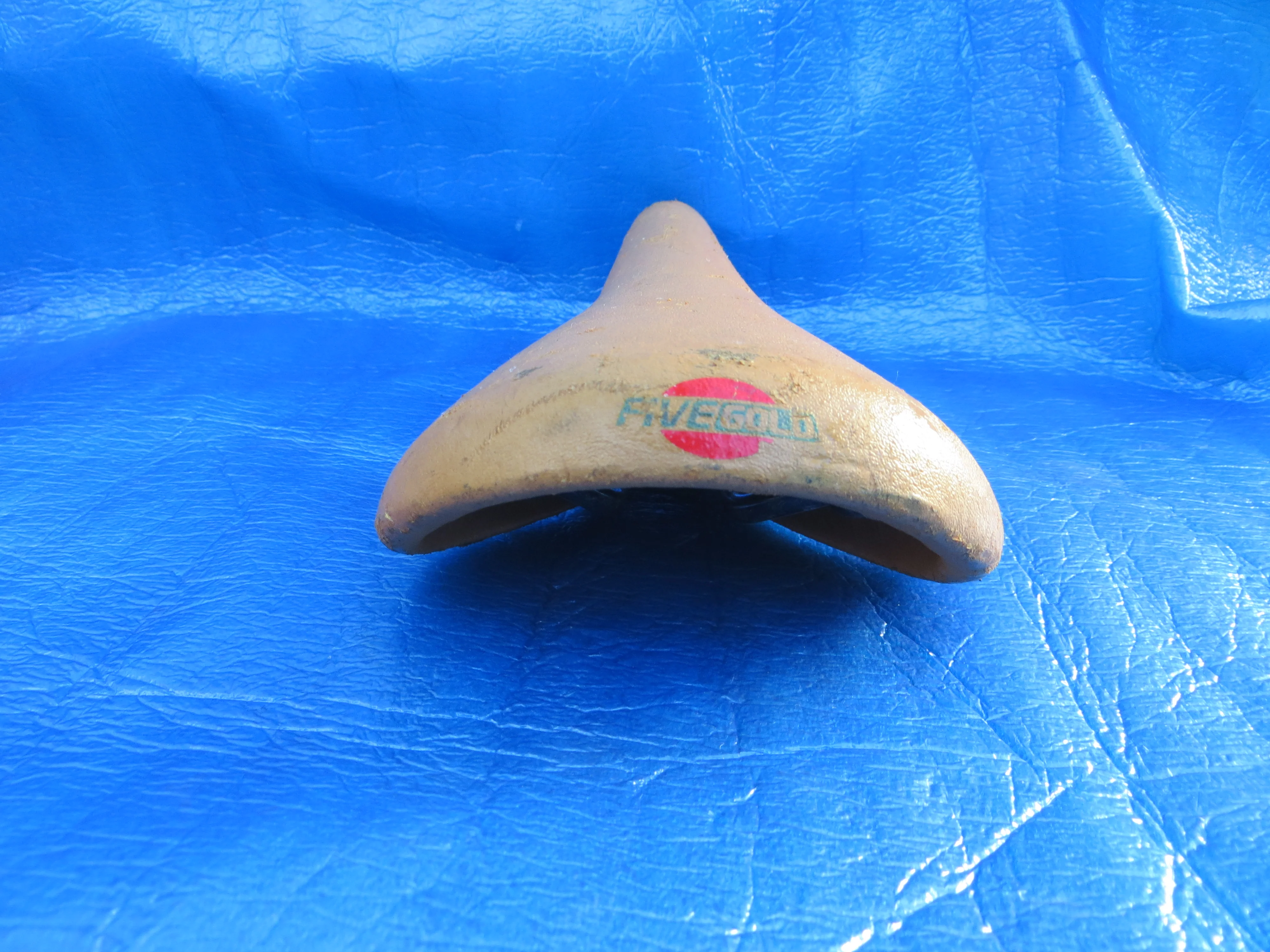 Kashima Five Gold FG-7P 30mm NJS Unpadded Saddle (25010802) - Image 4