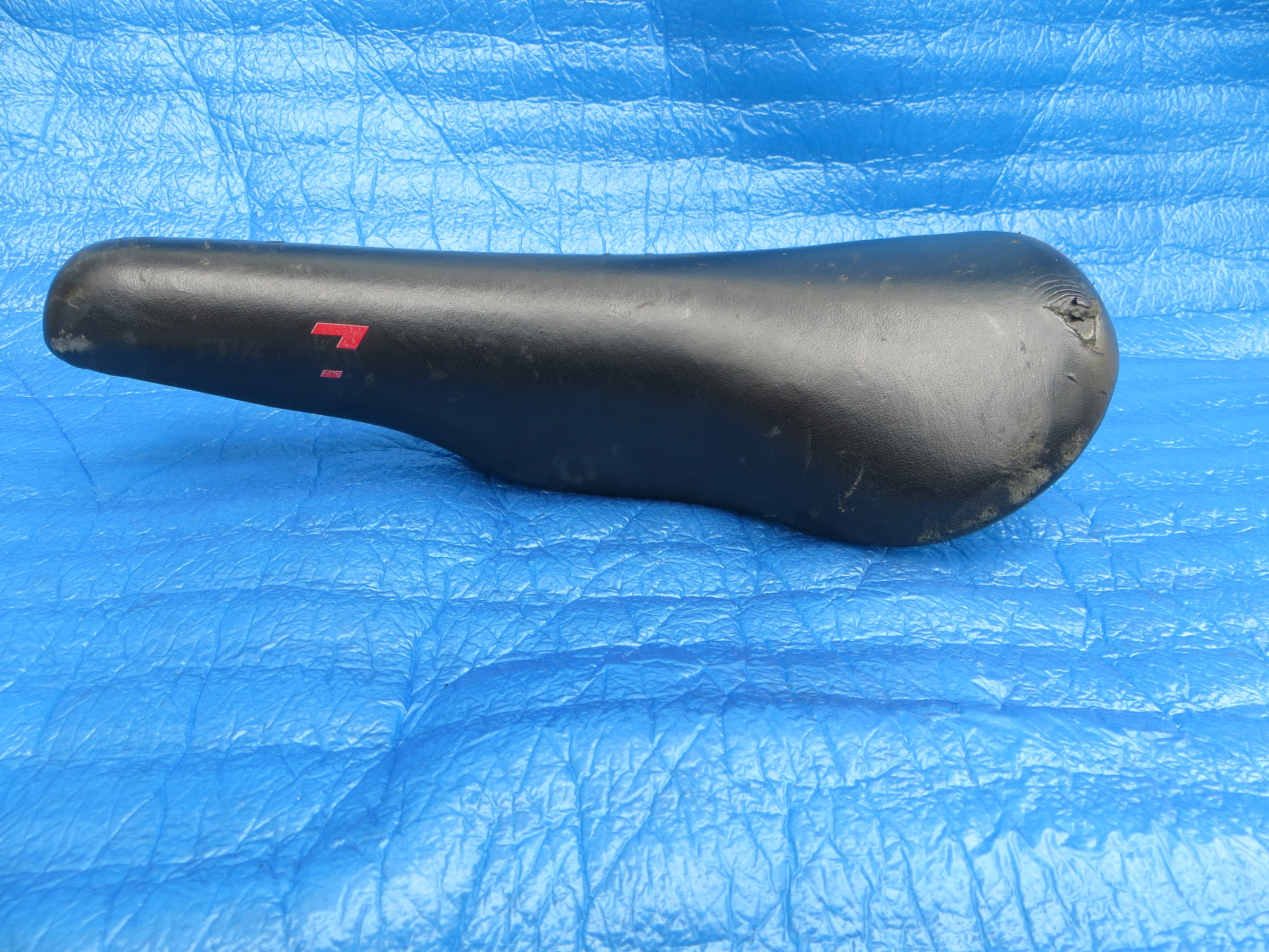 Kashima Five Gold FG-7P 30mm NJS Unpadded Saddle (25092127) - Image 3