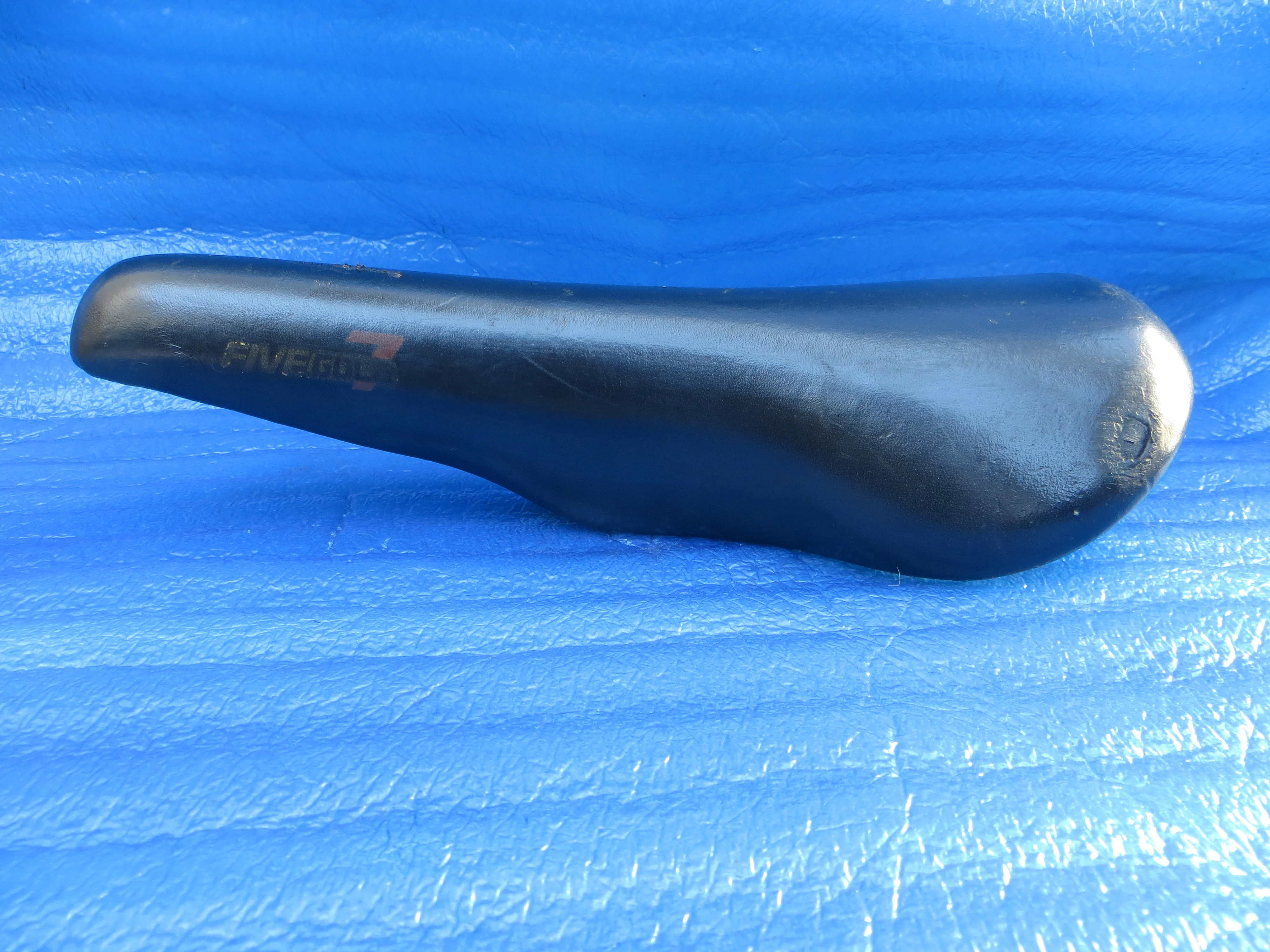 Kashima Five Gold FG-7P 30mm NJS Unpadded Saddle (26030415) - Image 3