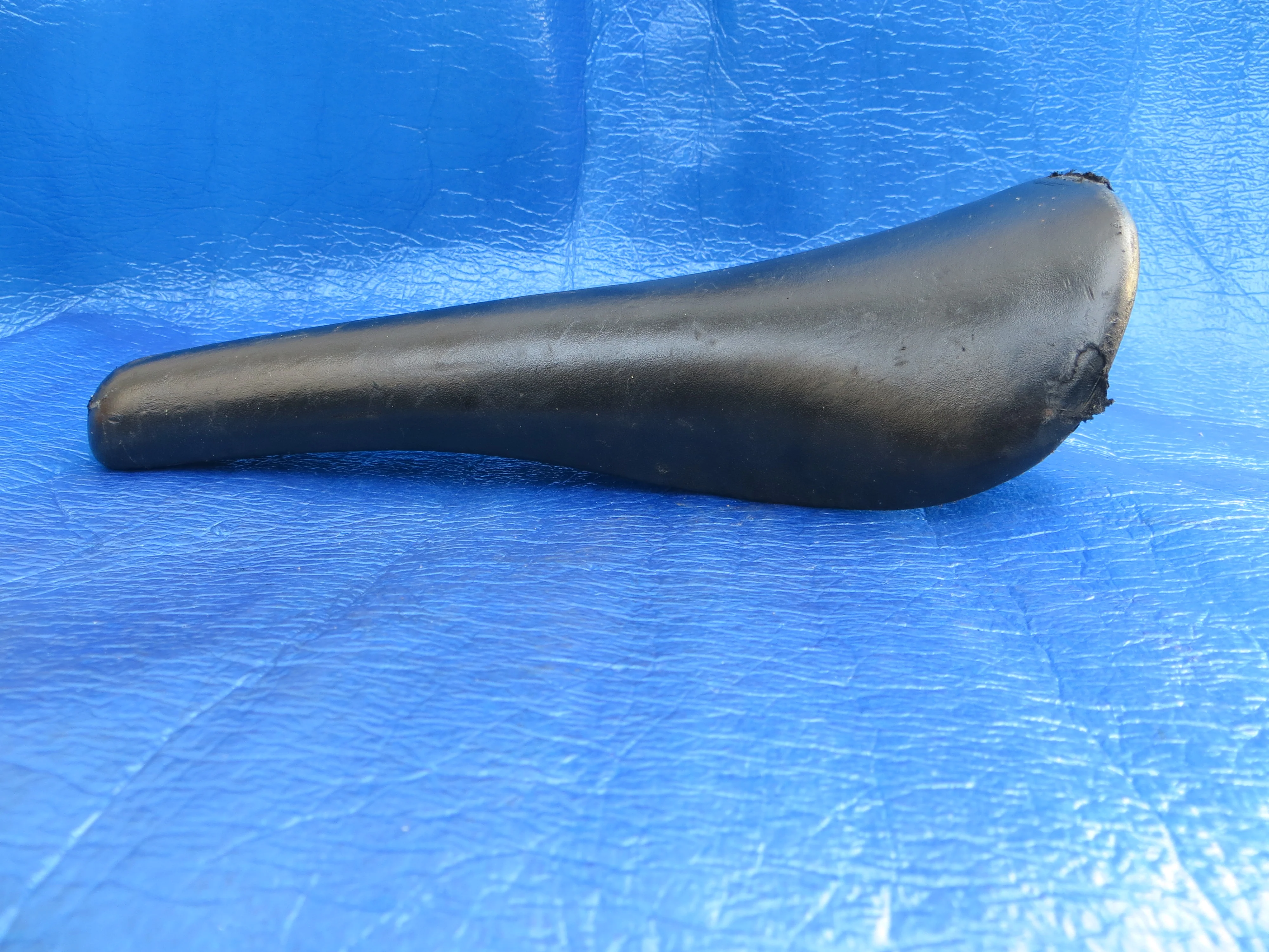 Kashima Five Gold FG-8P 30mm NJS Unpadded Saddle (25011505) - Image 3