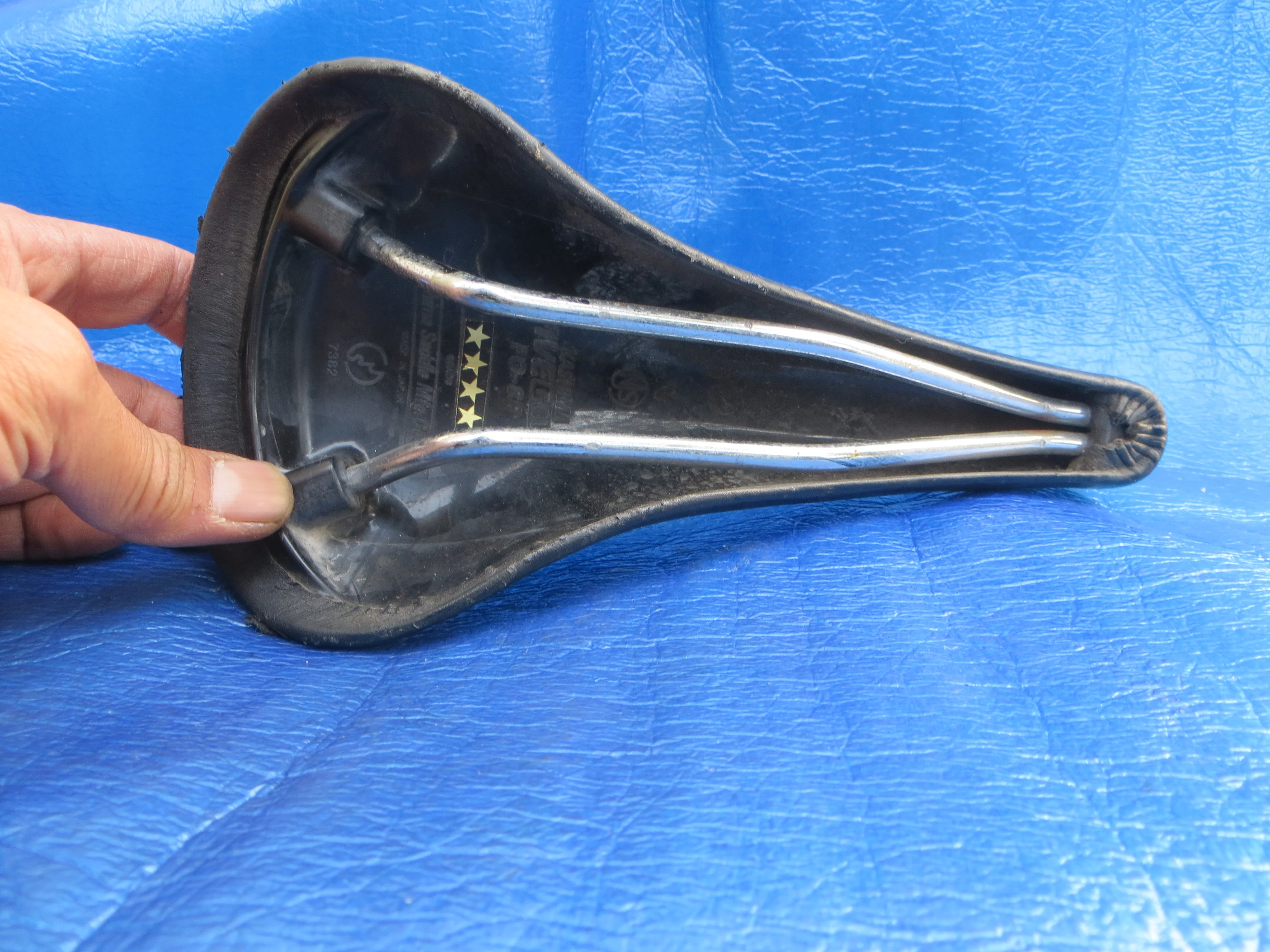 Kashima Five Gold FG-8P 30mm NJS Unpadded Saddle (25011505) - Image 5