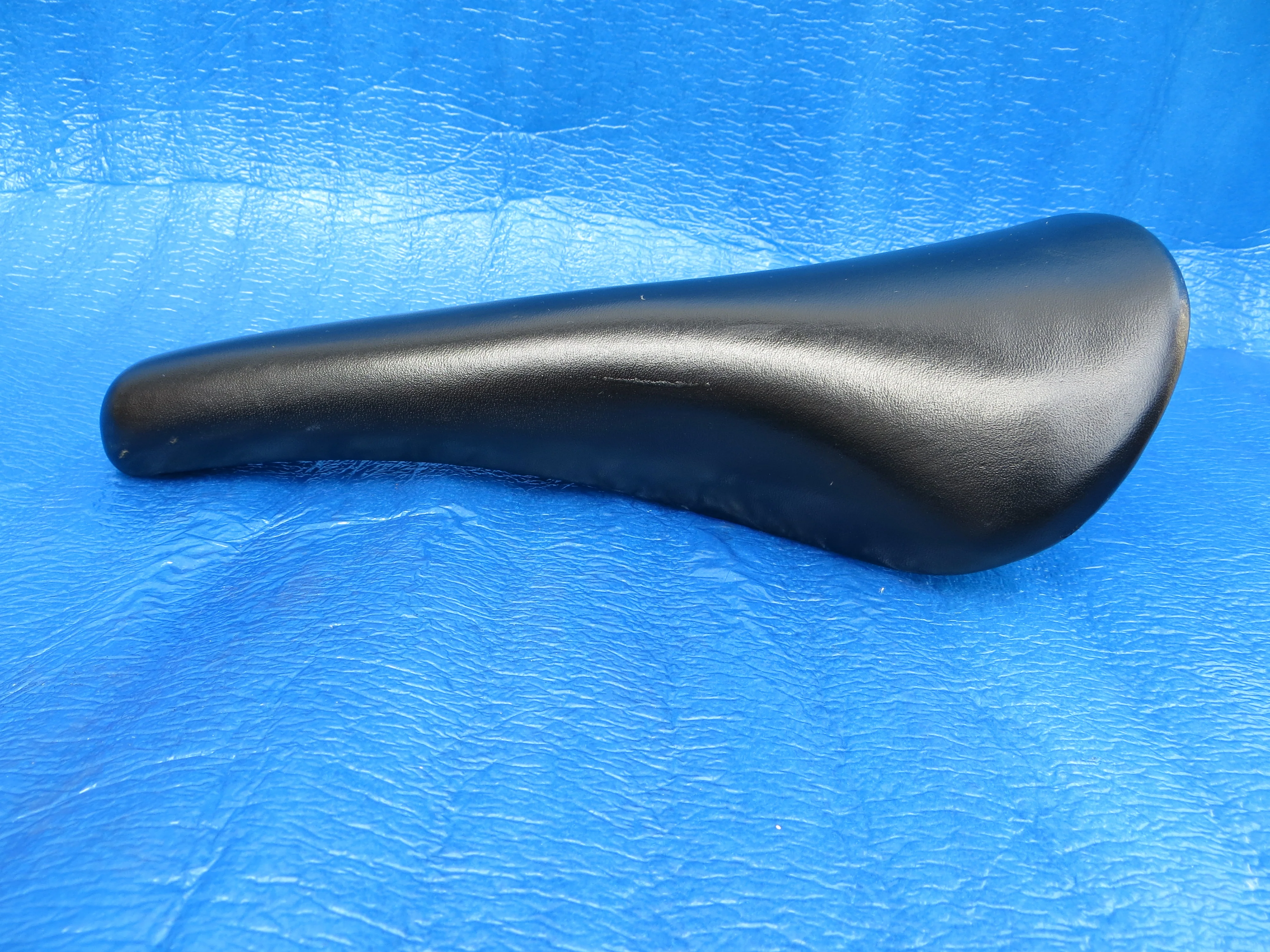 Kashima Five Gold FG-8P 30mm NJS Unpadded Saddle (26041901) - Image 3