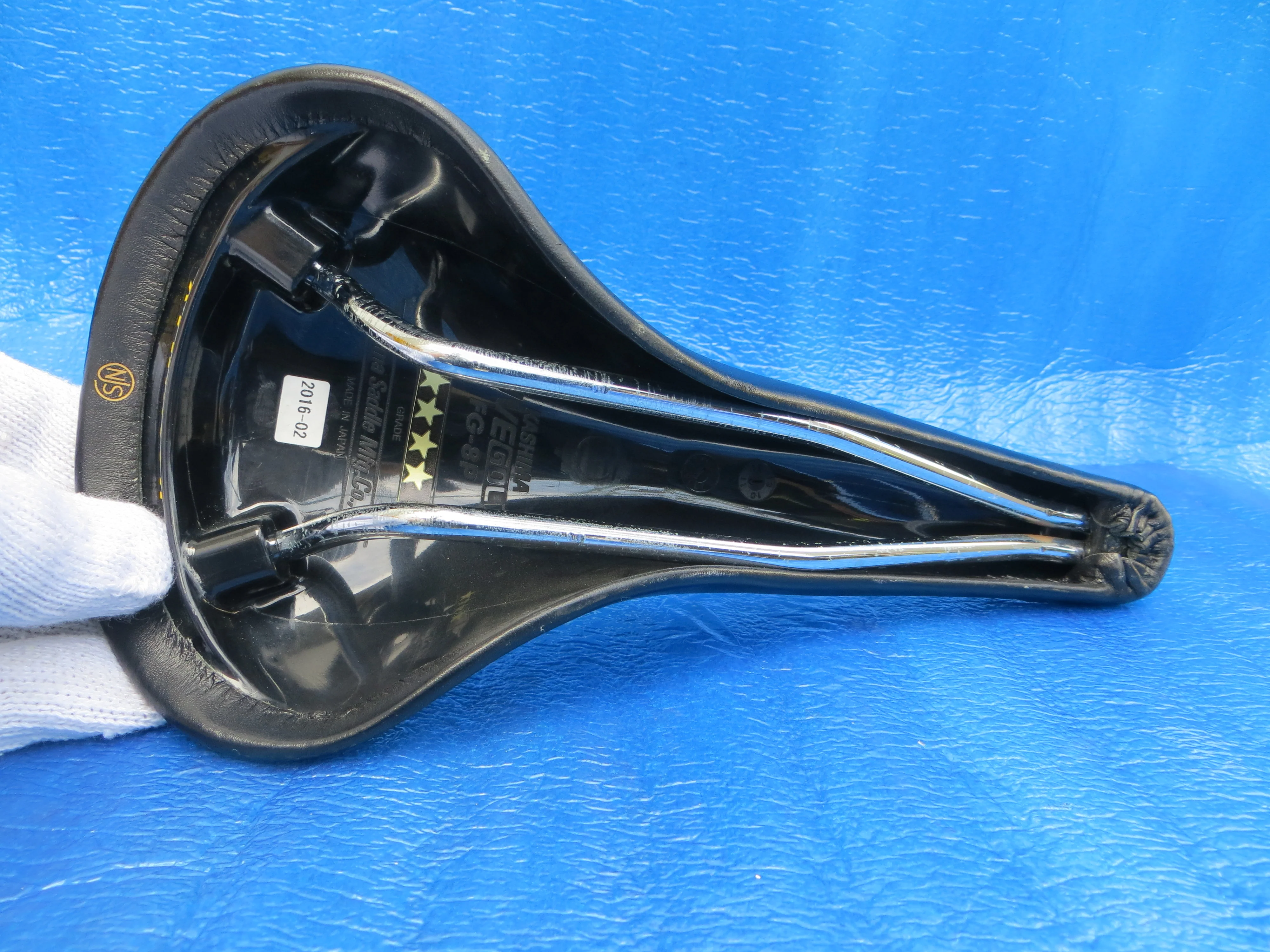 Kashima Five Gold FG-8P 30mm NJS Unpadded Saddle (26041901) - Image 5