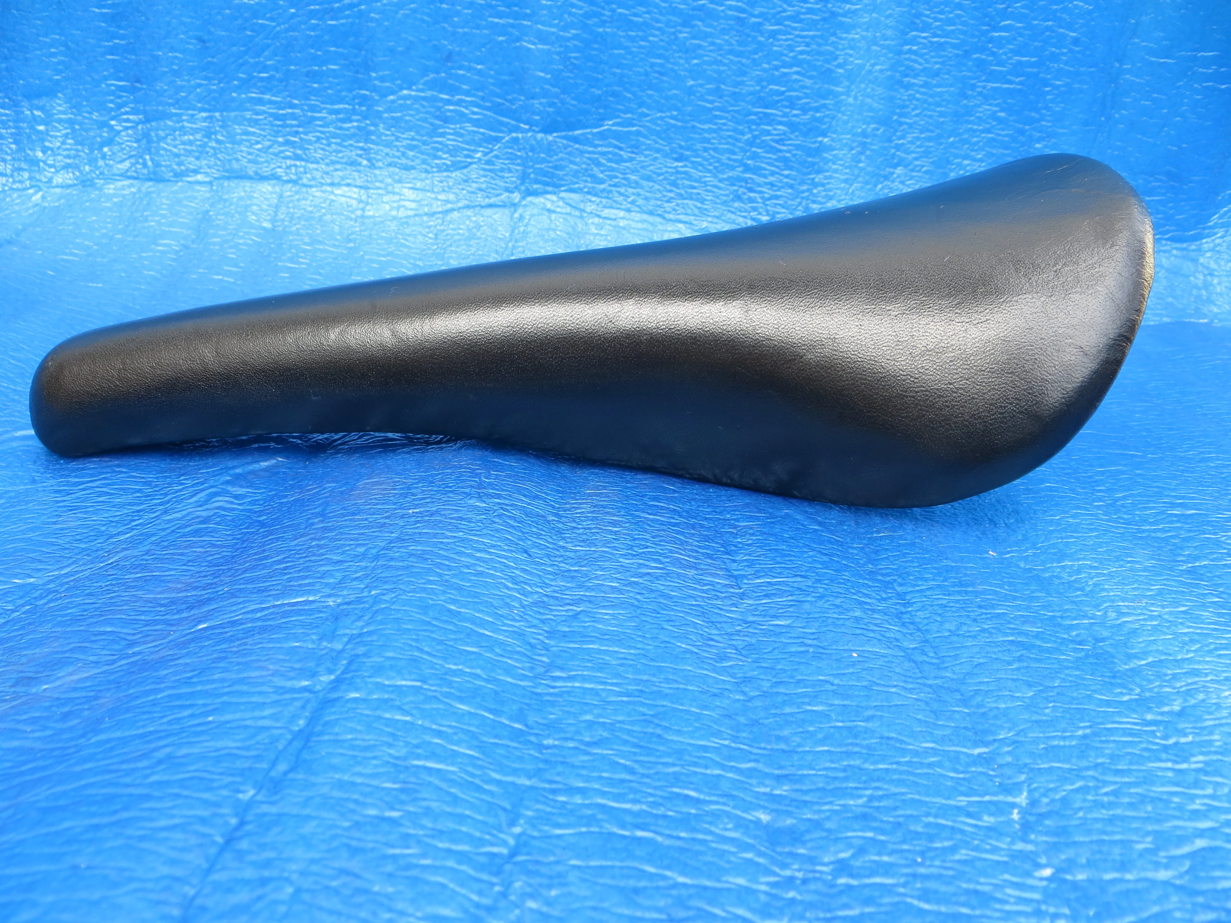 Kashima Five Gold FG-8P 30mm NJS Unpadded Saddle (26041902) - Image 3