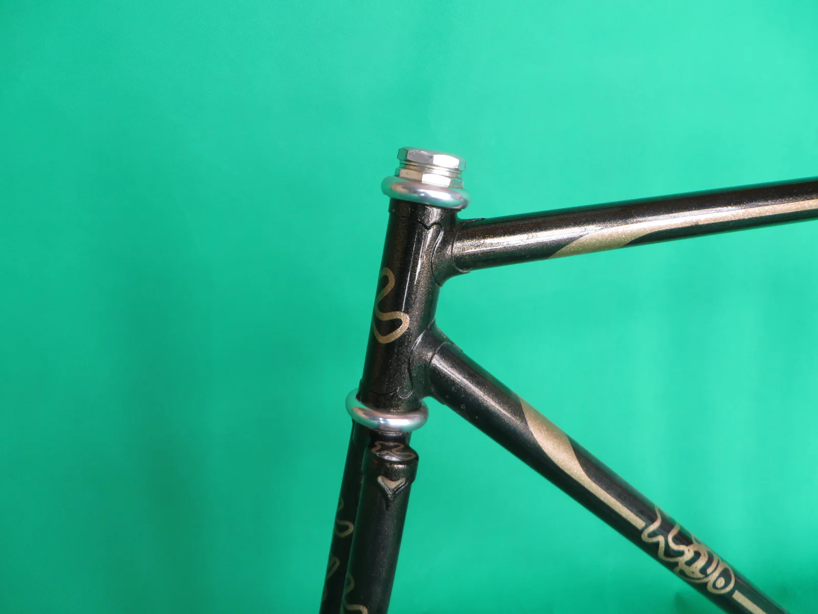 Kiyo Miyazawa 2007 // Black with fine gold flake // 51cm - Image 2