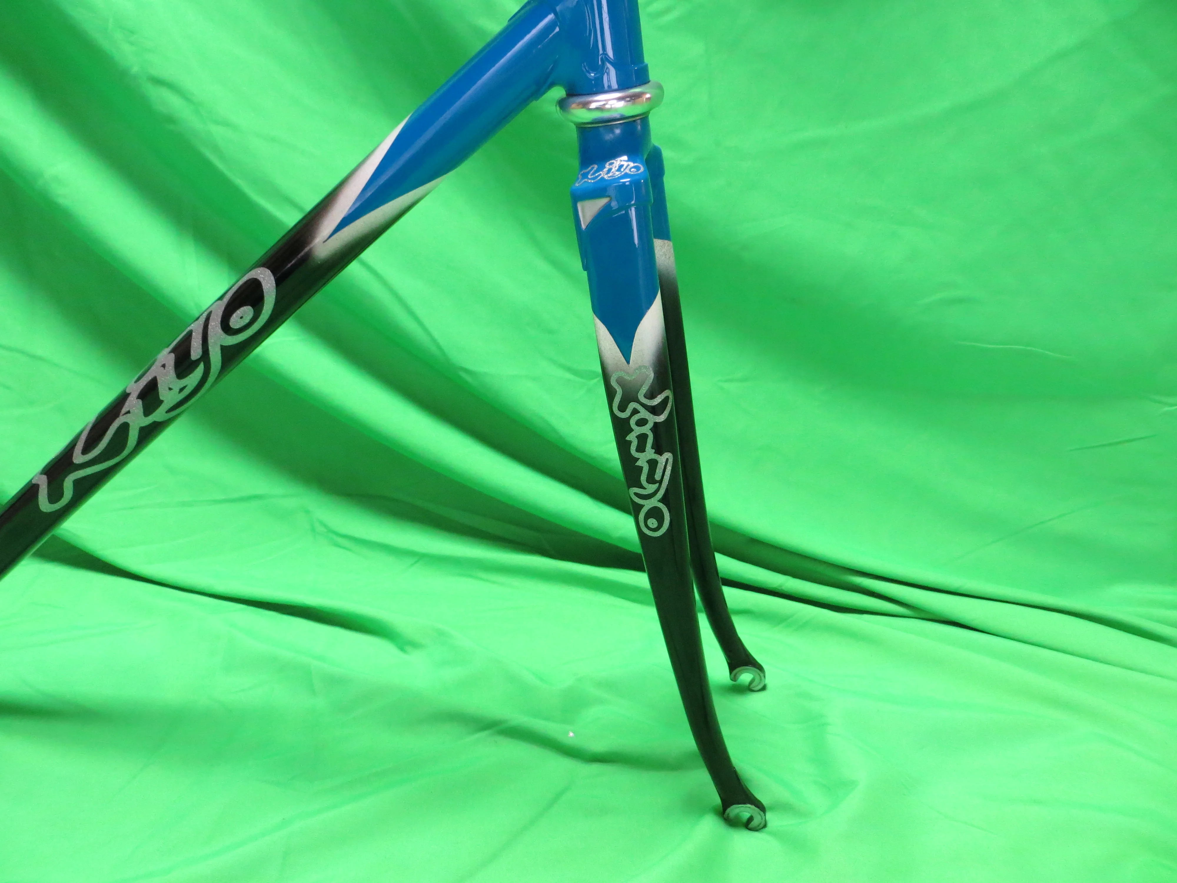 Kiyo Miyazawa // Black Blue White Tricolor // 52cm - Image 9