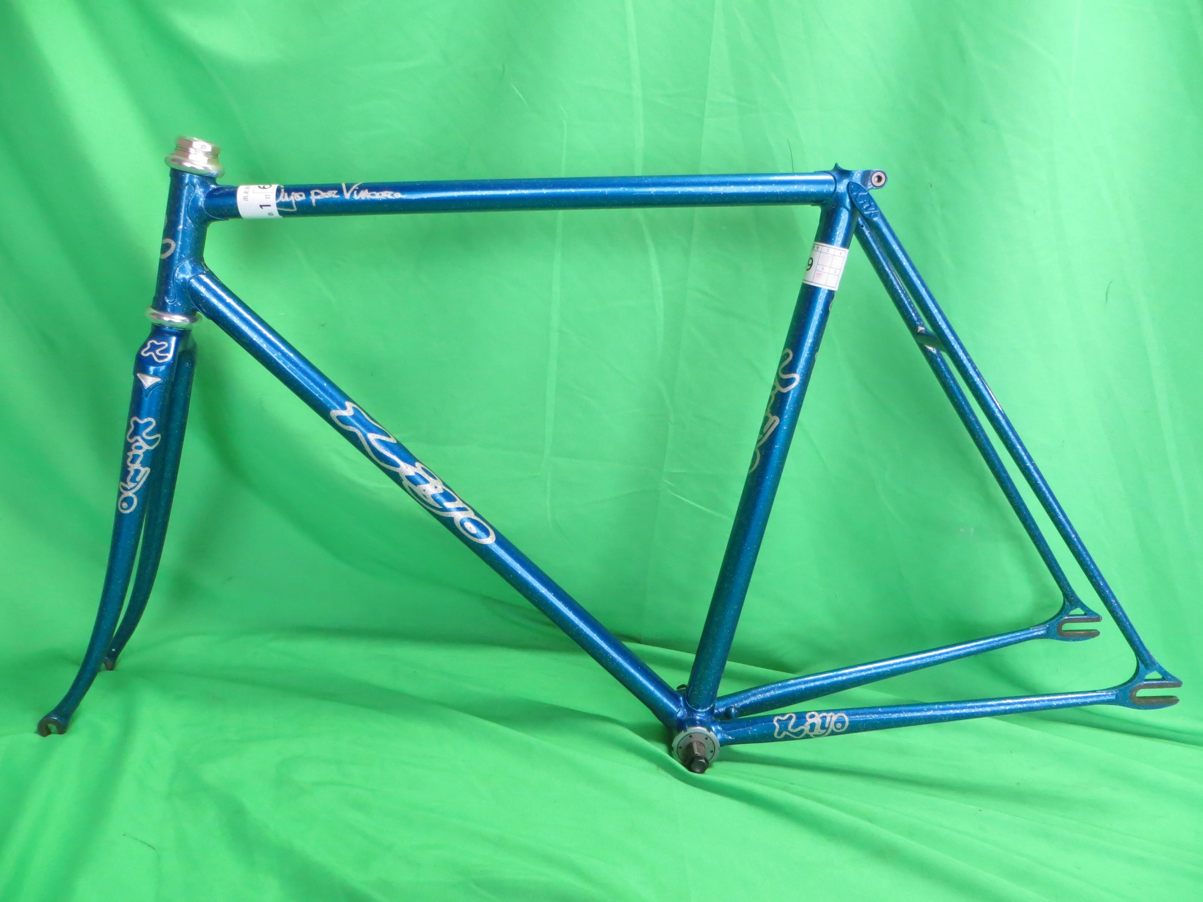Kiyo Miyazawa // Blue Metallic with Silver Flake // 52cm