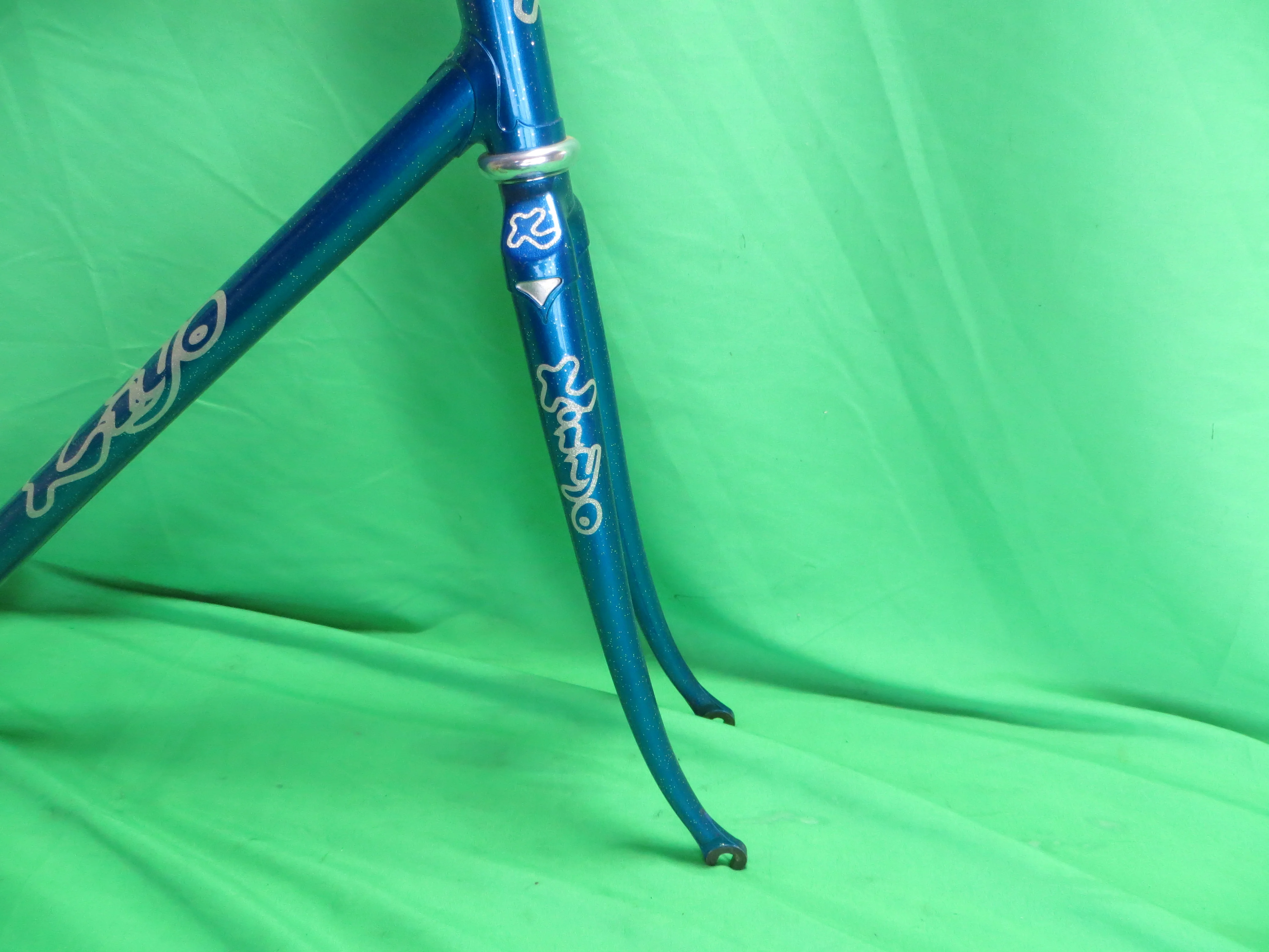 Kiyo Miyazawa // Blue Metallic with Silver Flake // 52cm - Image 10