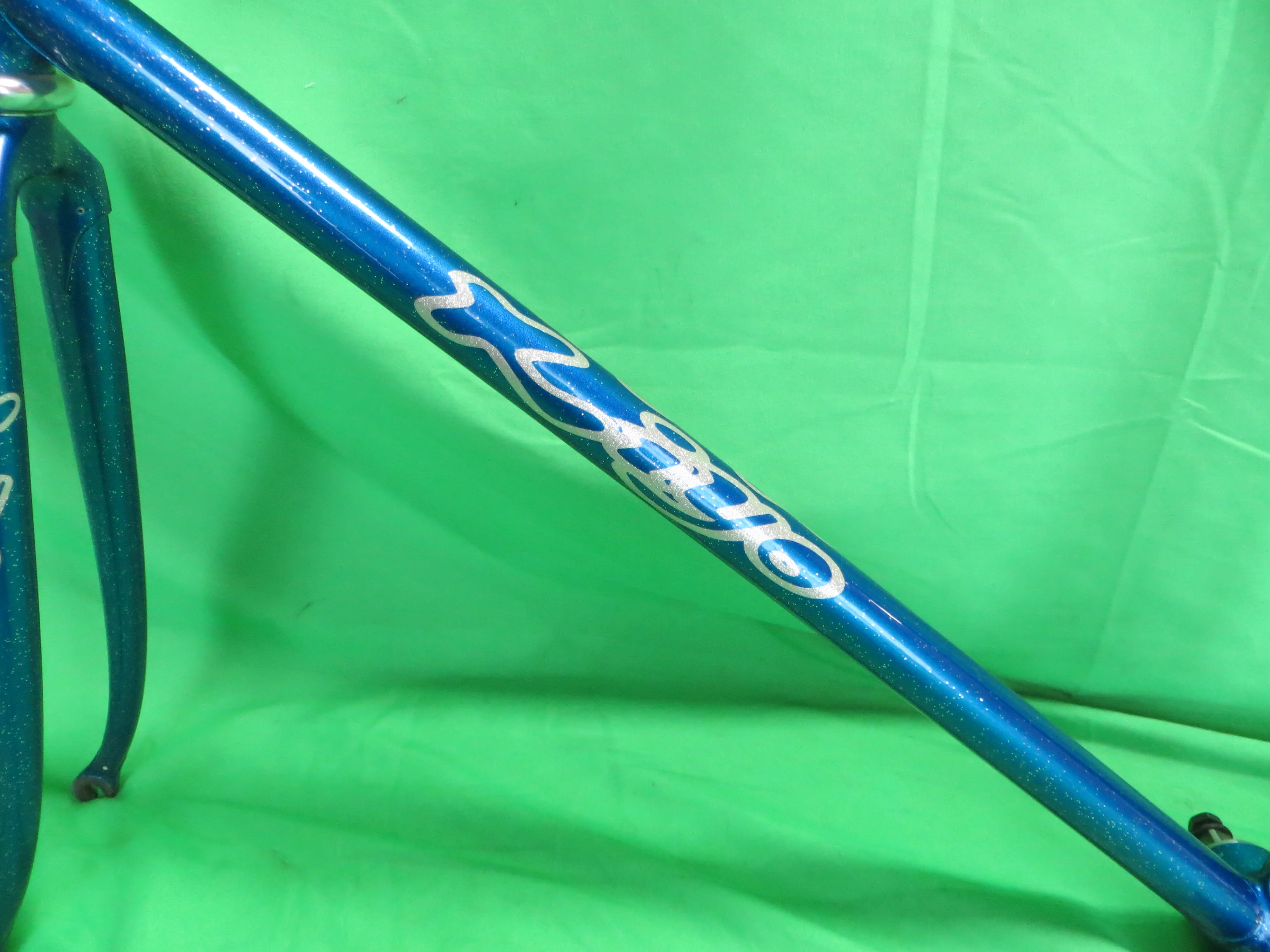 Kiyo Miyazawa // Blue Metallic with Silver Flake // 52cm - Image 6