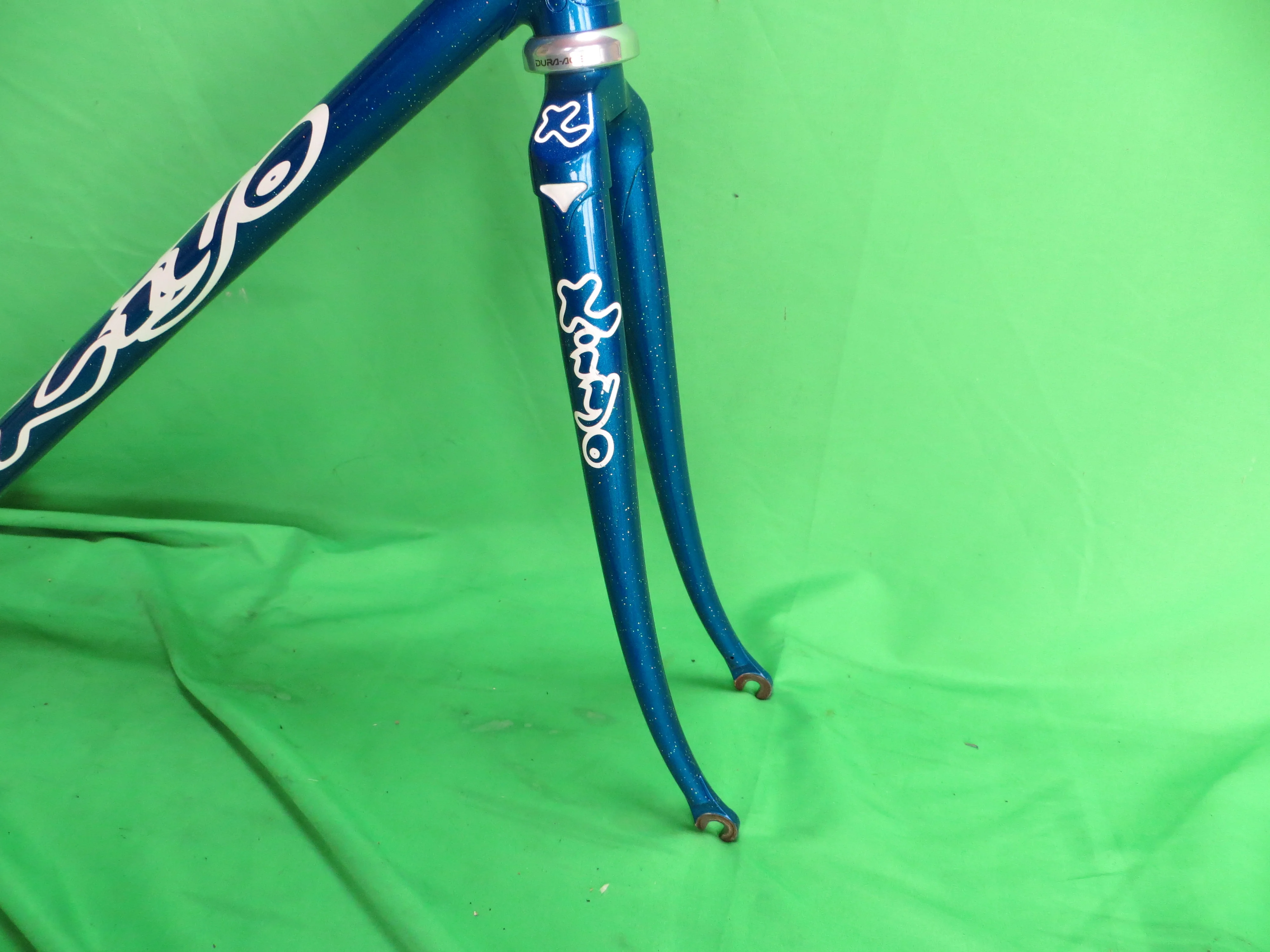 Kiyo Miyazawa // Deep Blue Metallic with Rainbow Flake // 53cm - Image 10