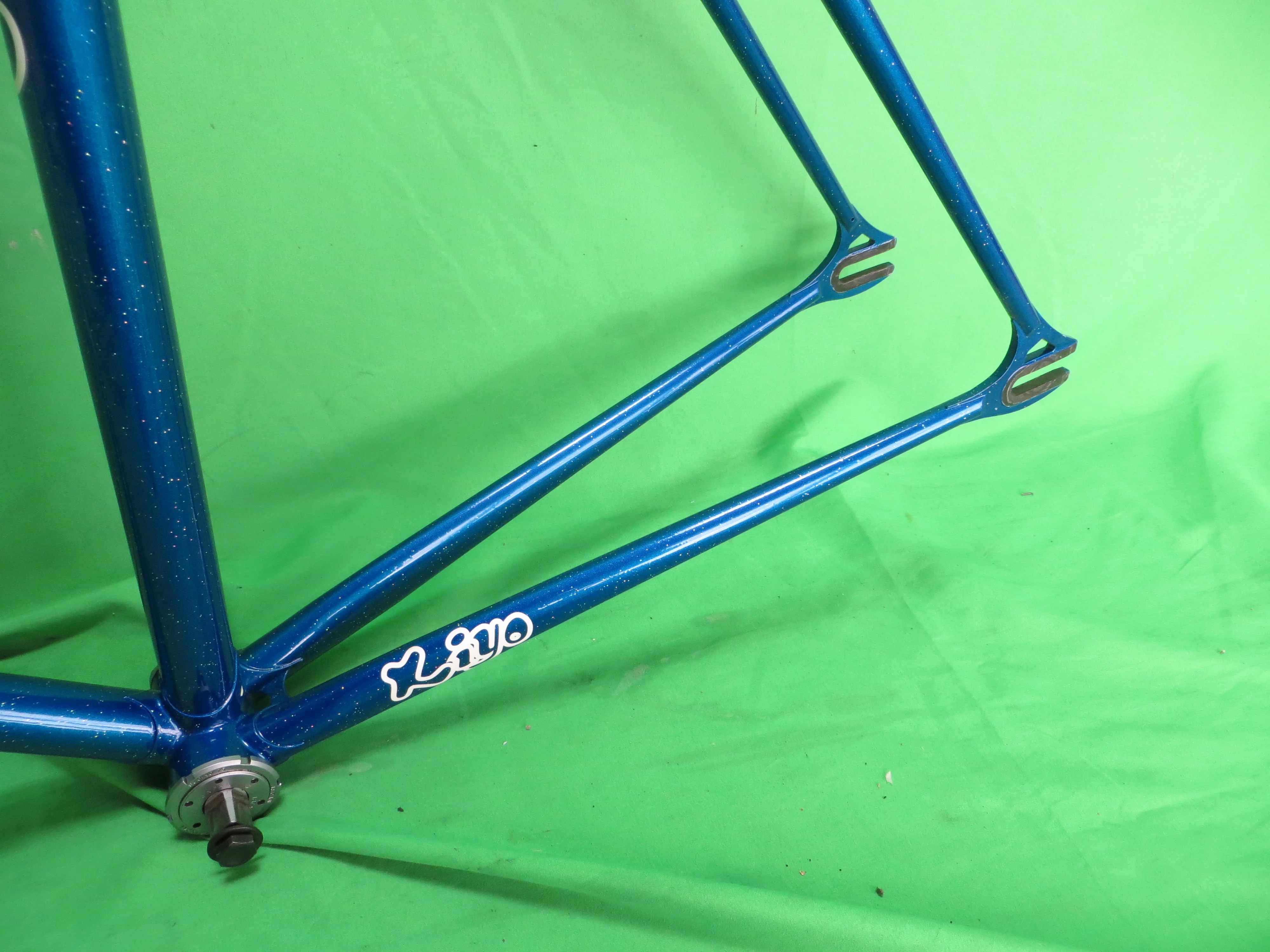 Kiyo Miyazawa // Deep Blue Metallic with Rainbow Flake // 53cm - Image 7