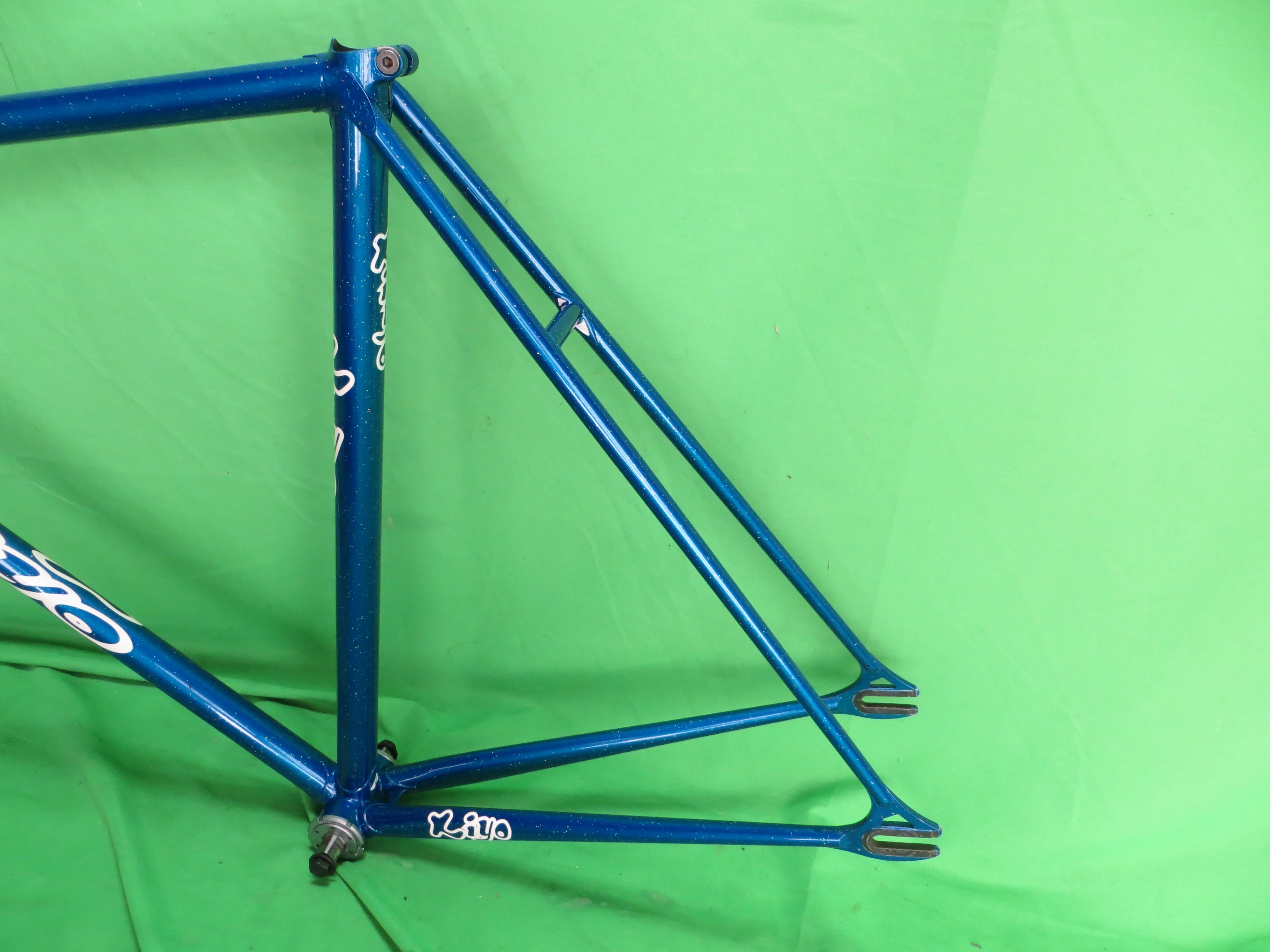 Kiyo Miyazawa // Deep Blue Metallic with Rainbow Flake // 53cm - Image 8