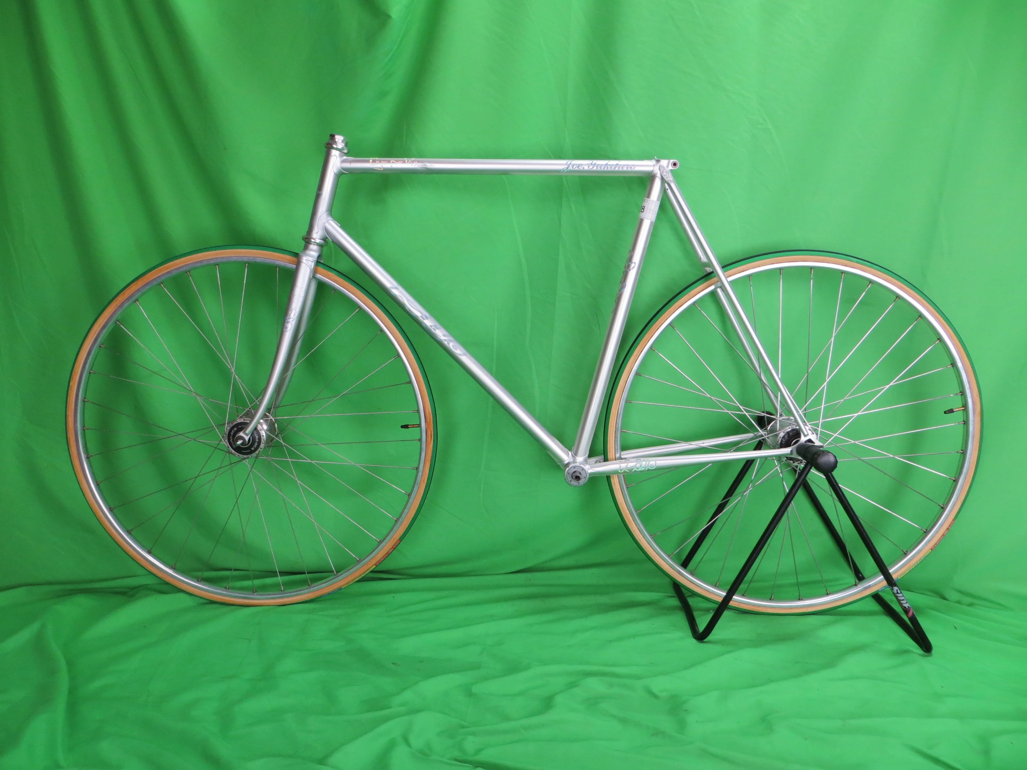 Kiyo Miyazawa //  Platinum Silver White Fade // 56cm - Image 17
