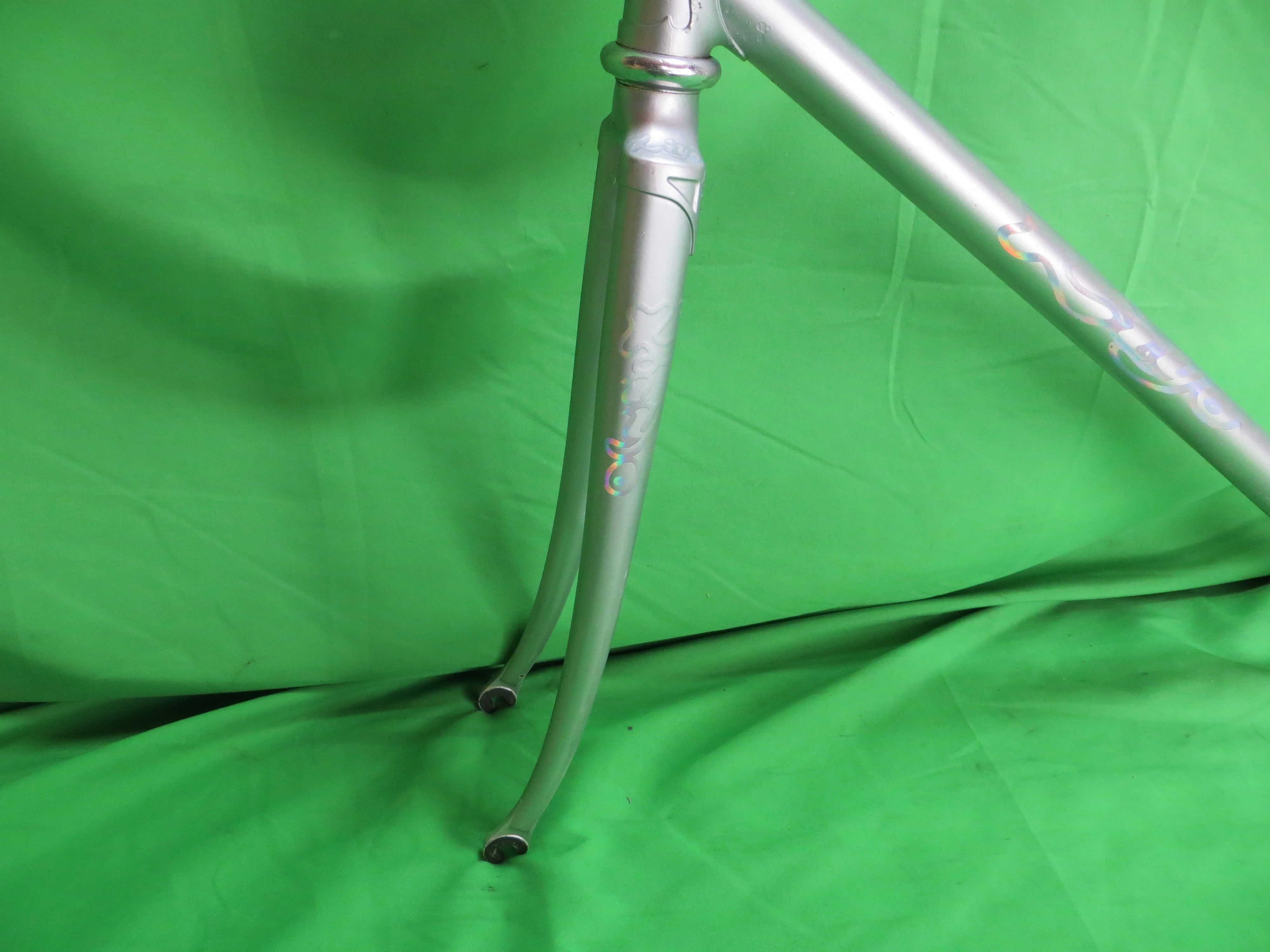 Kiyo Miyazawa //  Platinum Silver White Fade // 56cm - Image 3
