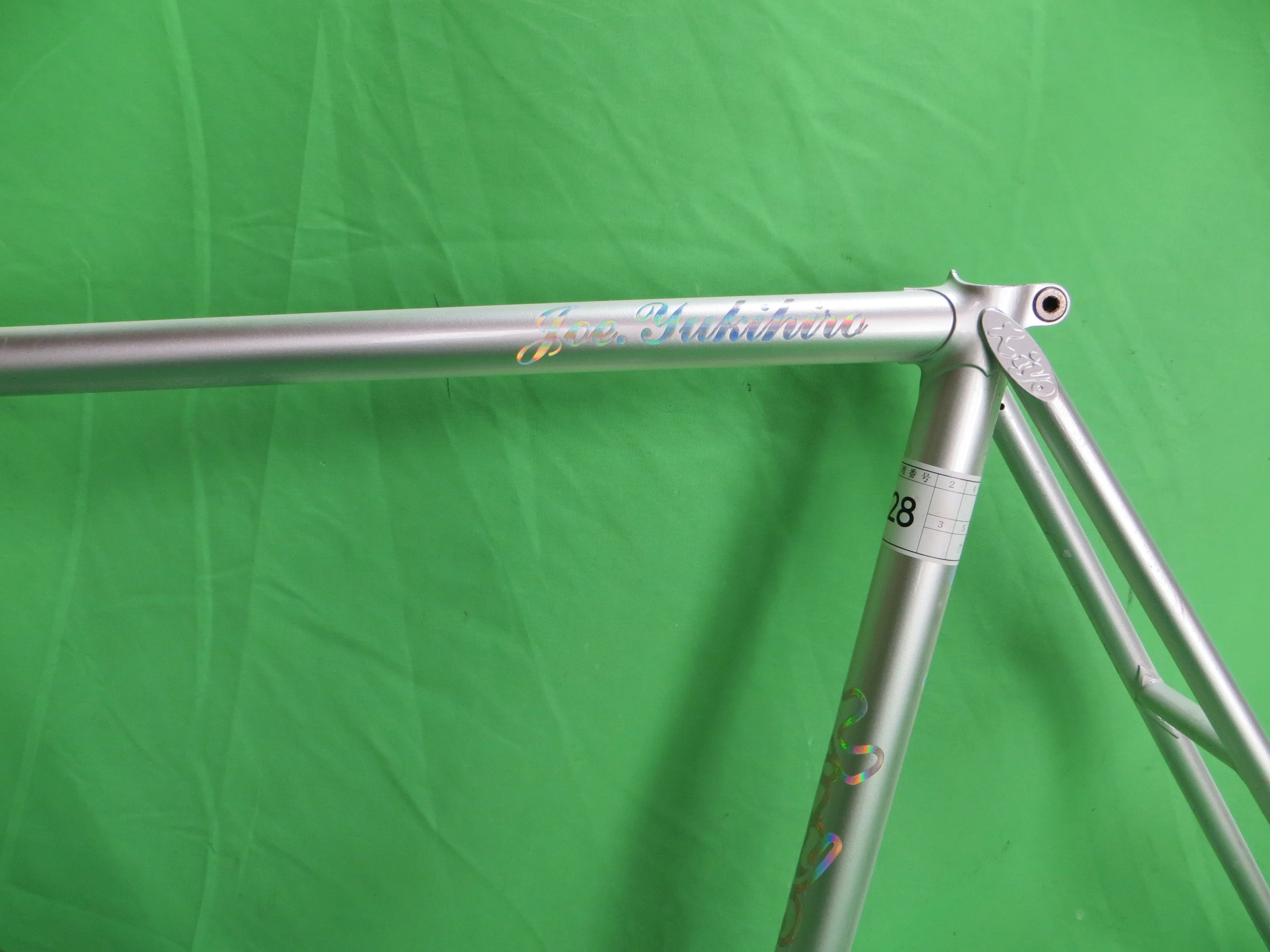 Kiyo Miyazawa //  Platinum Silver White Fade // 56cm - Image 6