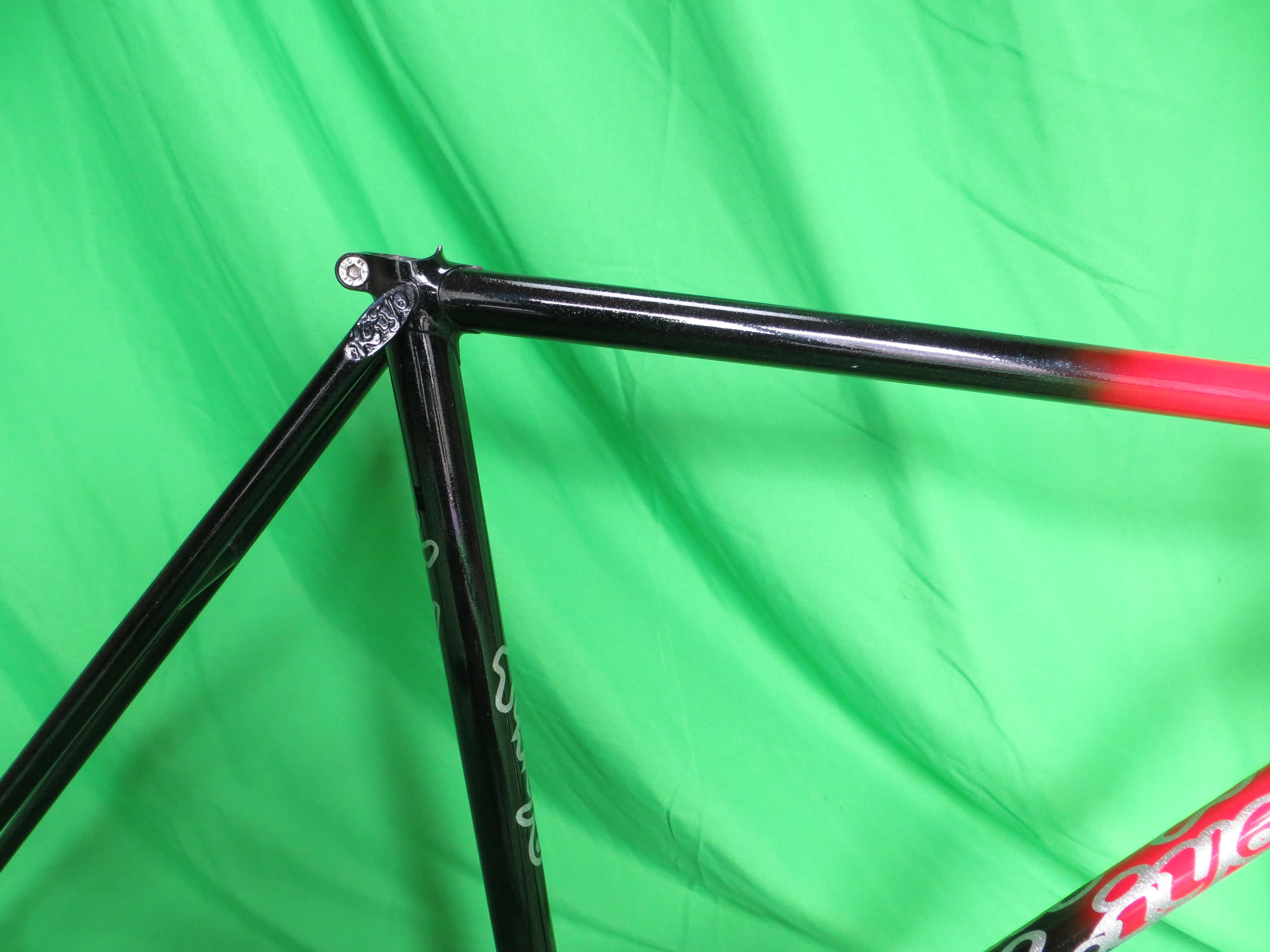 Kiyo Miyazawa // Red / Black Fade // 52.5cm - Image 12