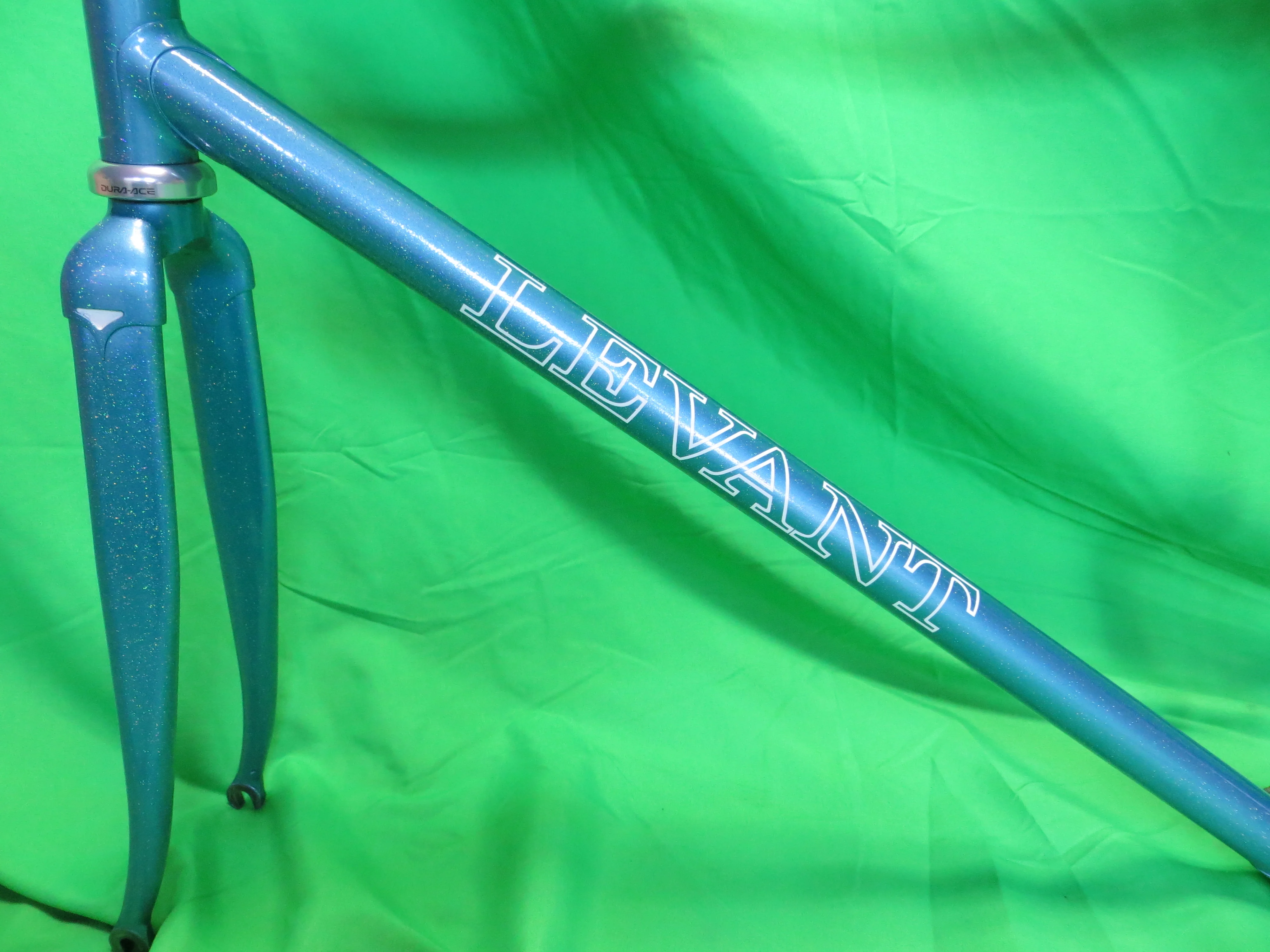 LEVANT Columbus Max Fork // Light Blue with Rainbow Flake // 52cm - Image 6