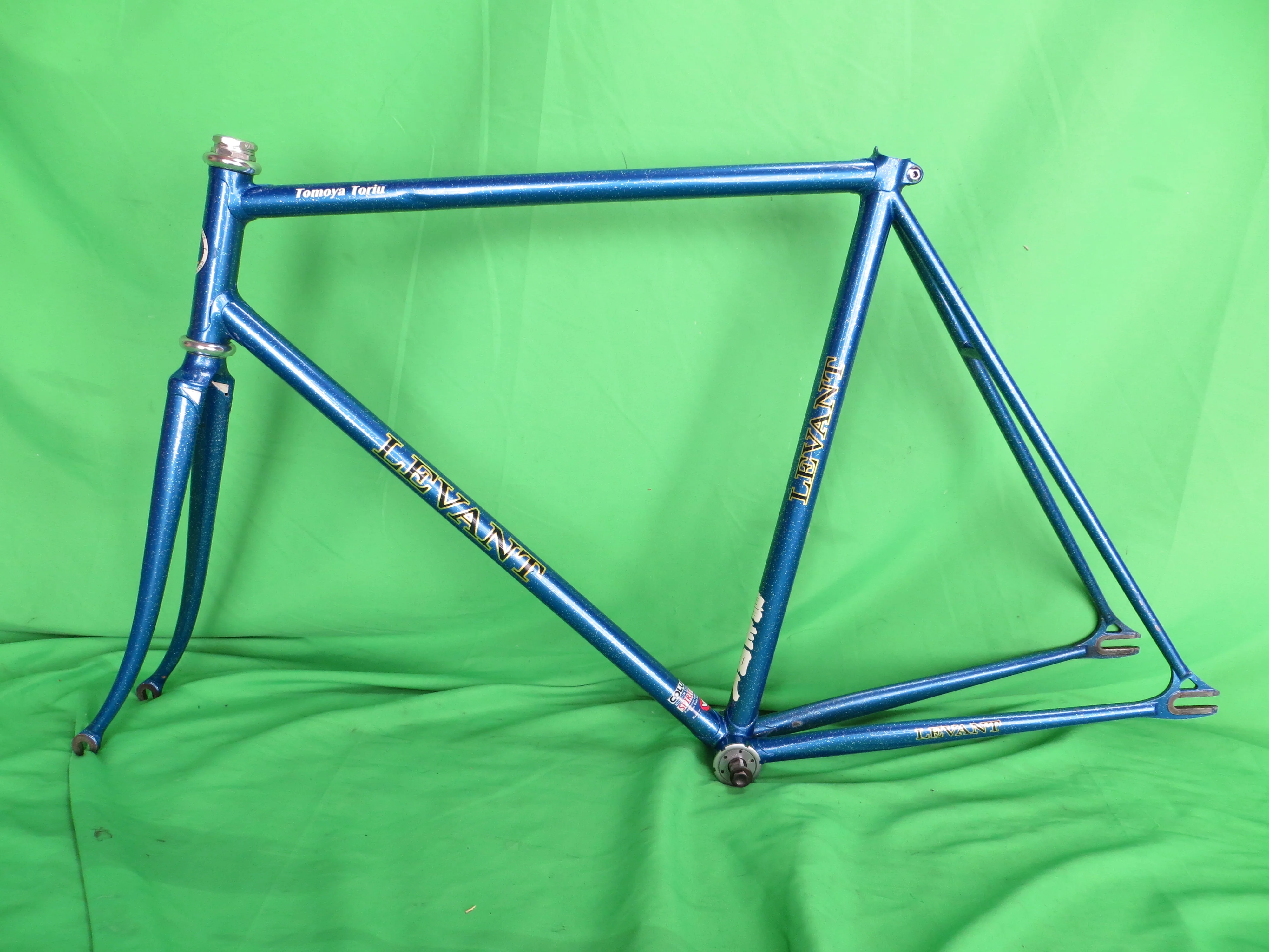 LEVANT Columbus Spirit Keirin // Dark Blue with Silver Flake // 54.5cm
