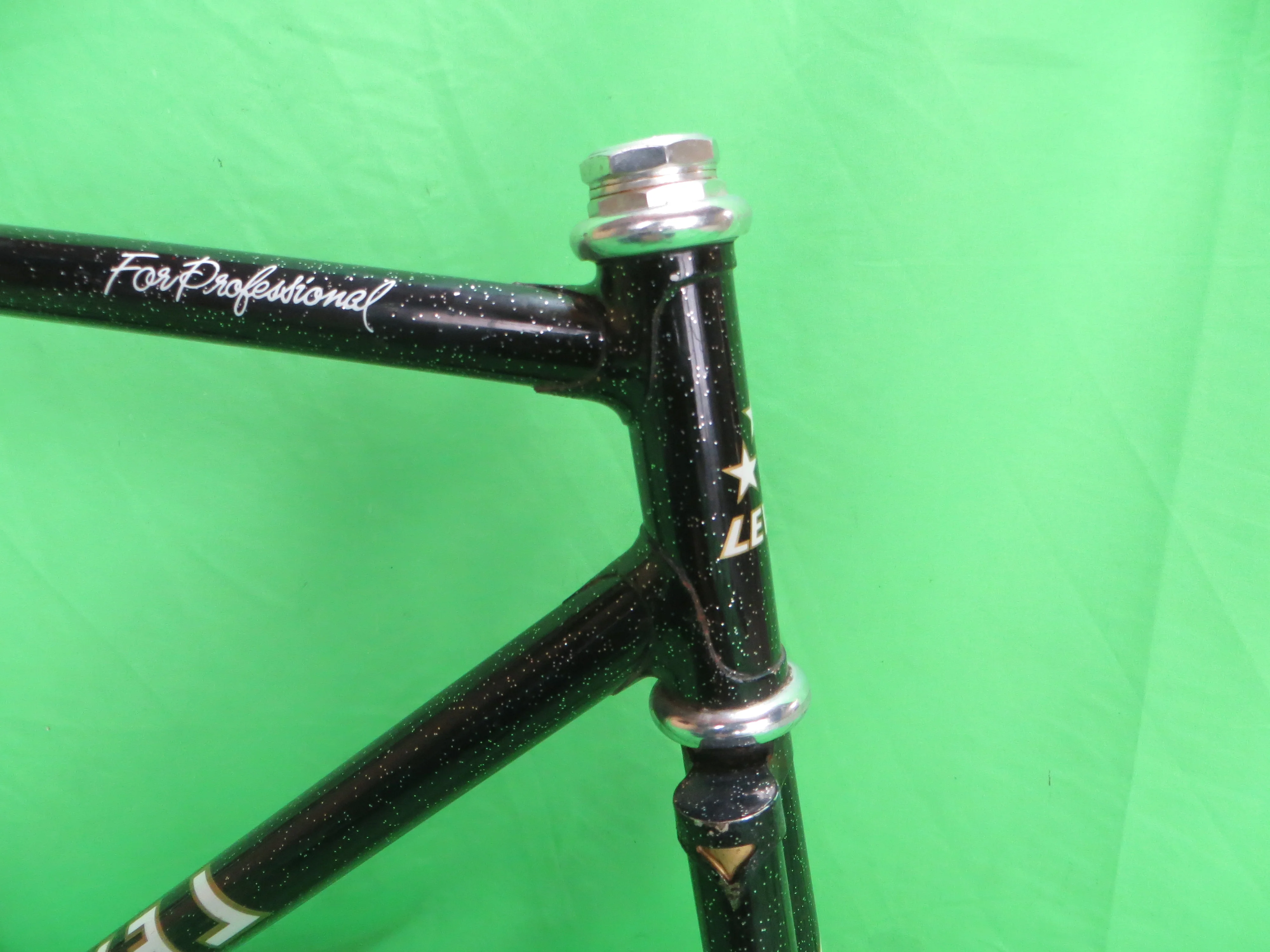 Level // Black with Silver Flake // 51.5cm - Image 10