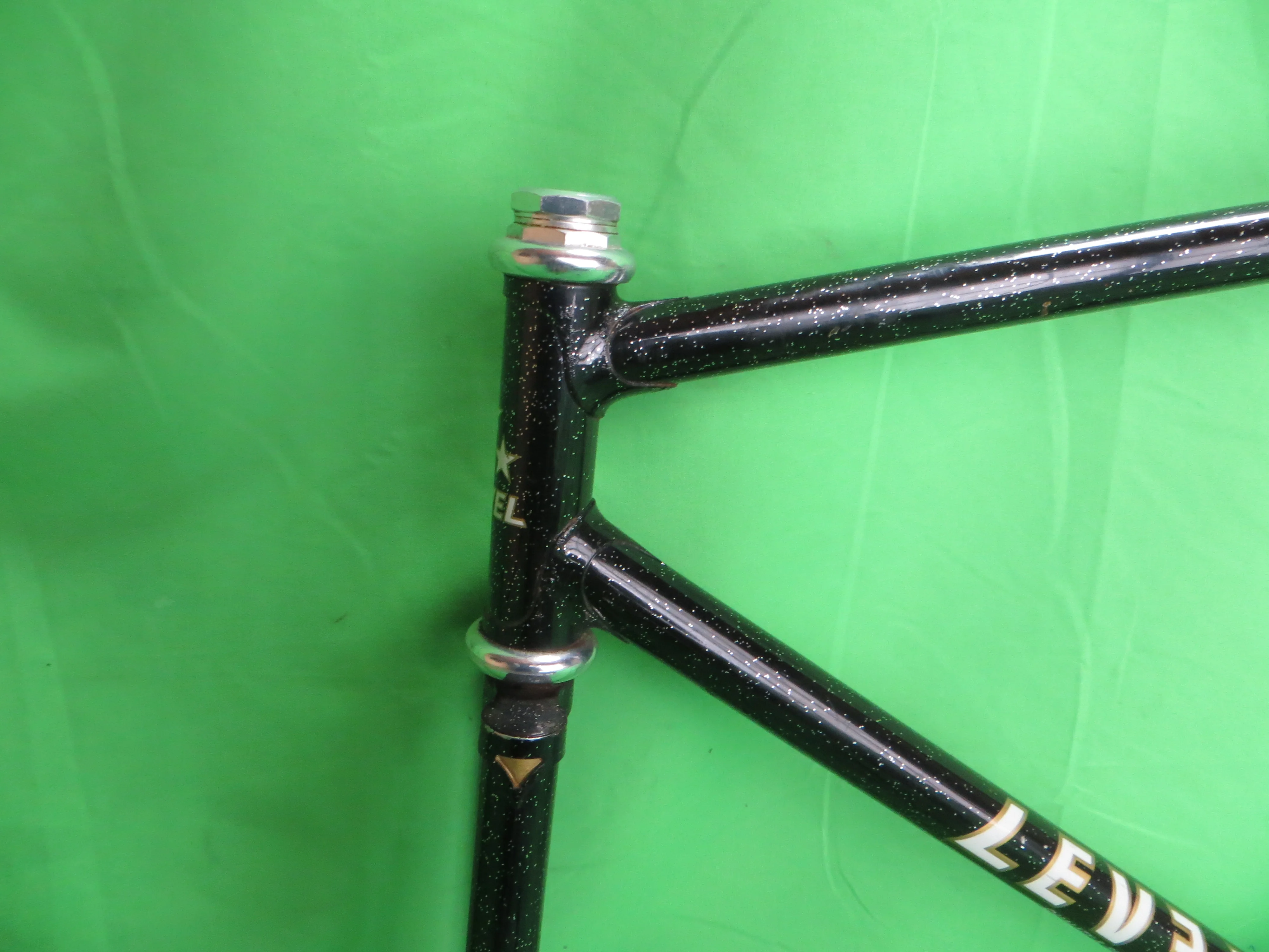 Level // Black with Silver Flake // 51.5cm - Image 2