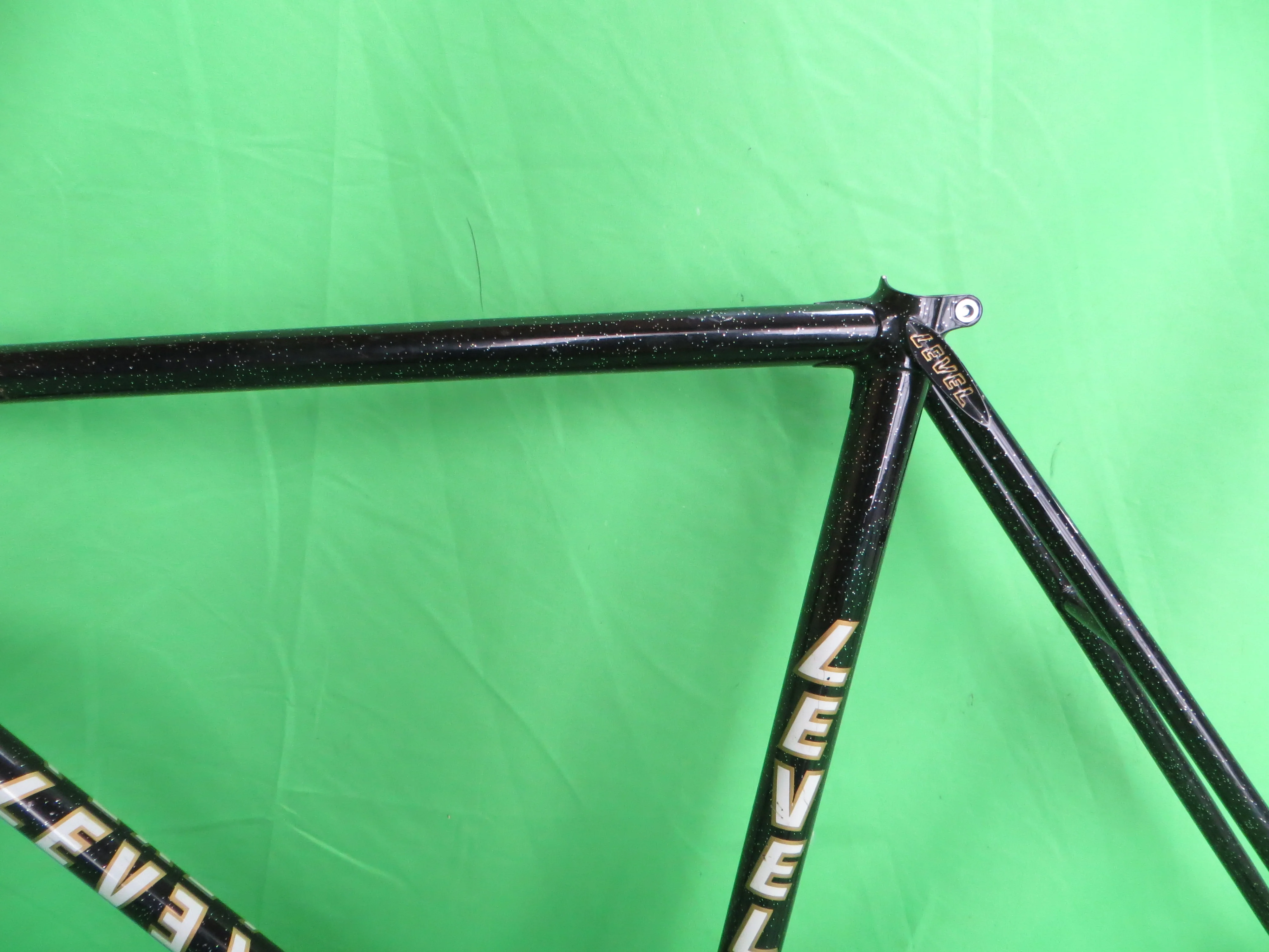 Level // Black with Silver Flake // 51.5cm - Image 6