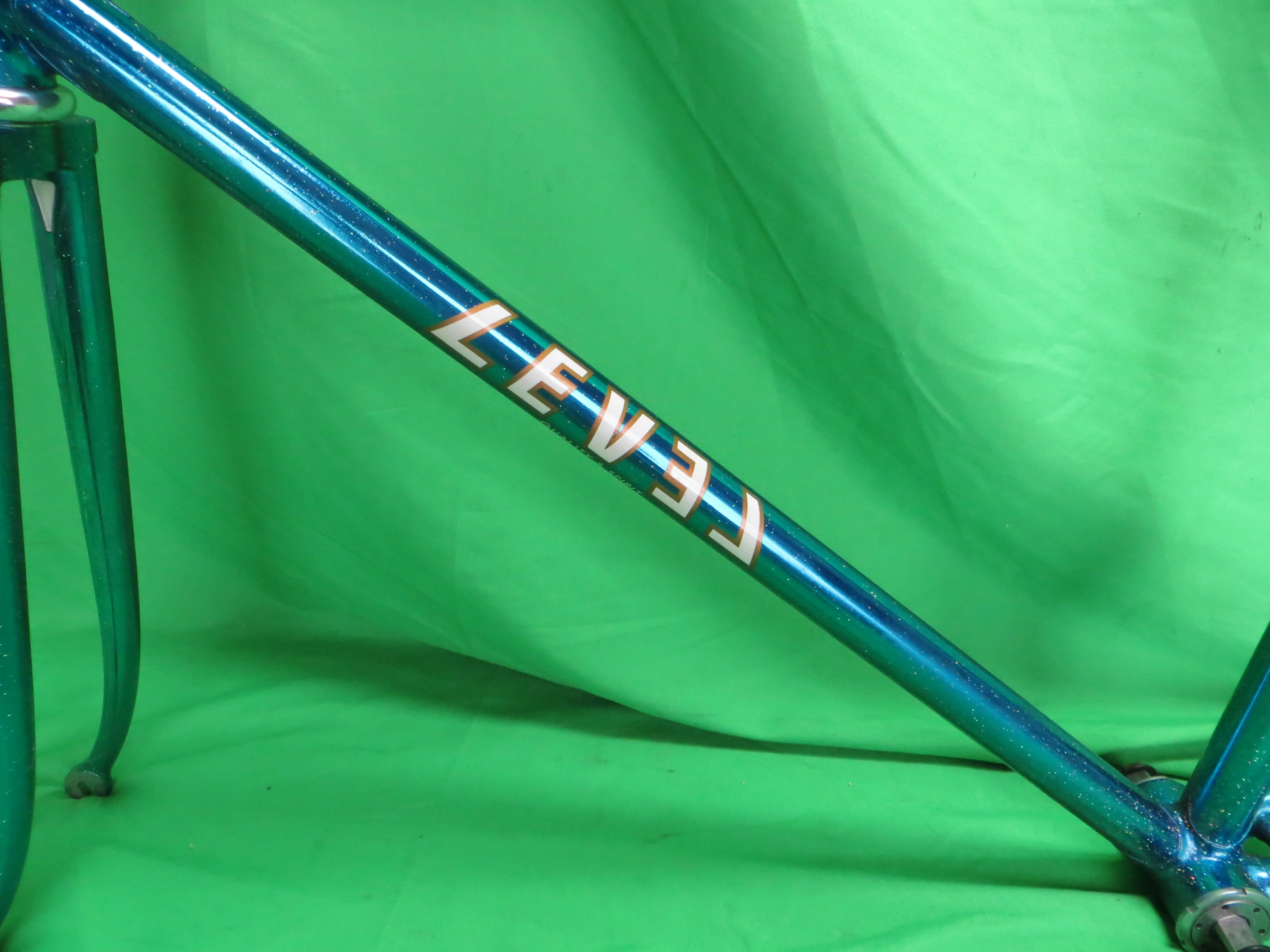 LEVEL // Candy Blue Metallic with Rainbow Flake // 52.5cm - Image 6