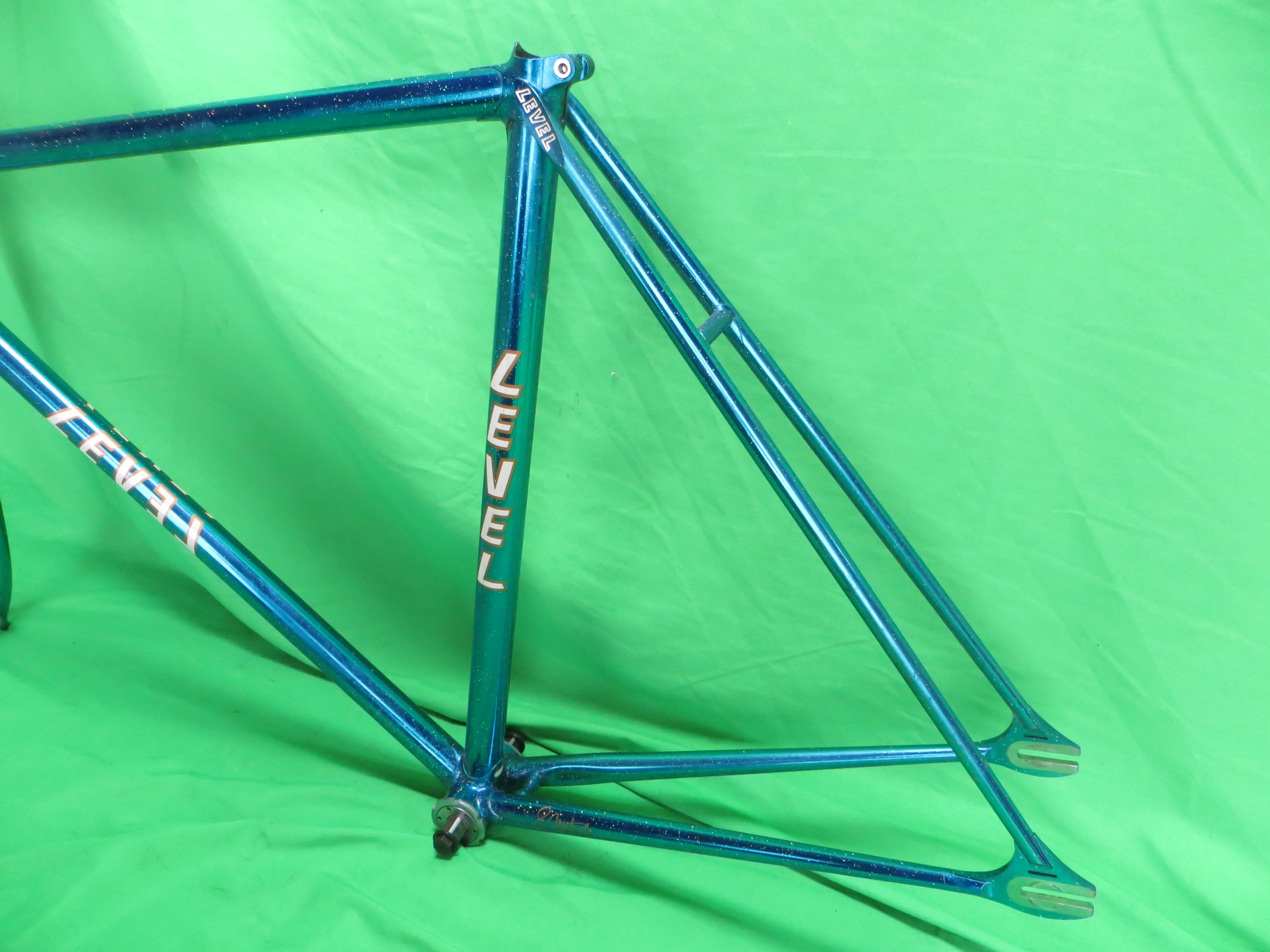 LEVEL // Candy Blue Metallic with Rainbow Flake // 52.5cm - Image 8