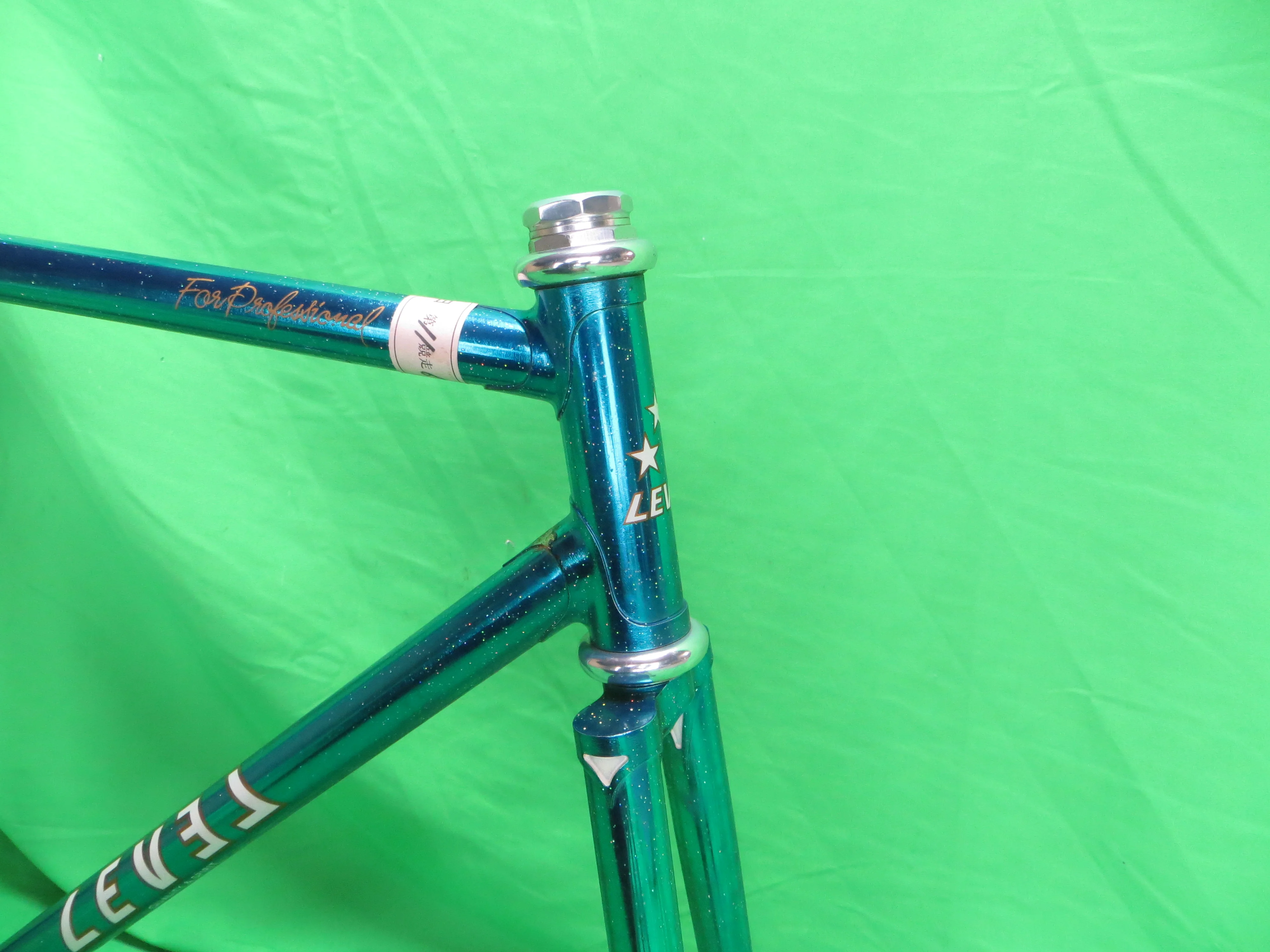 LEVEL // Candy Blue Metallic with Rainbow Flake // 52.5cm - Image 9