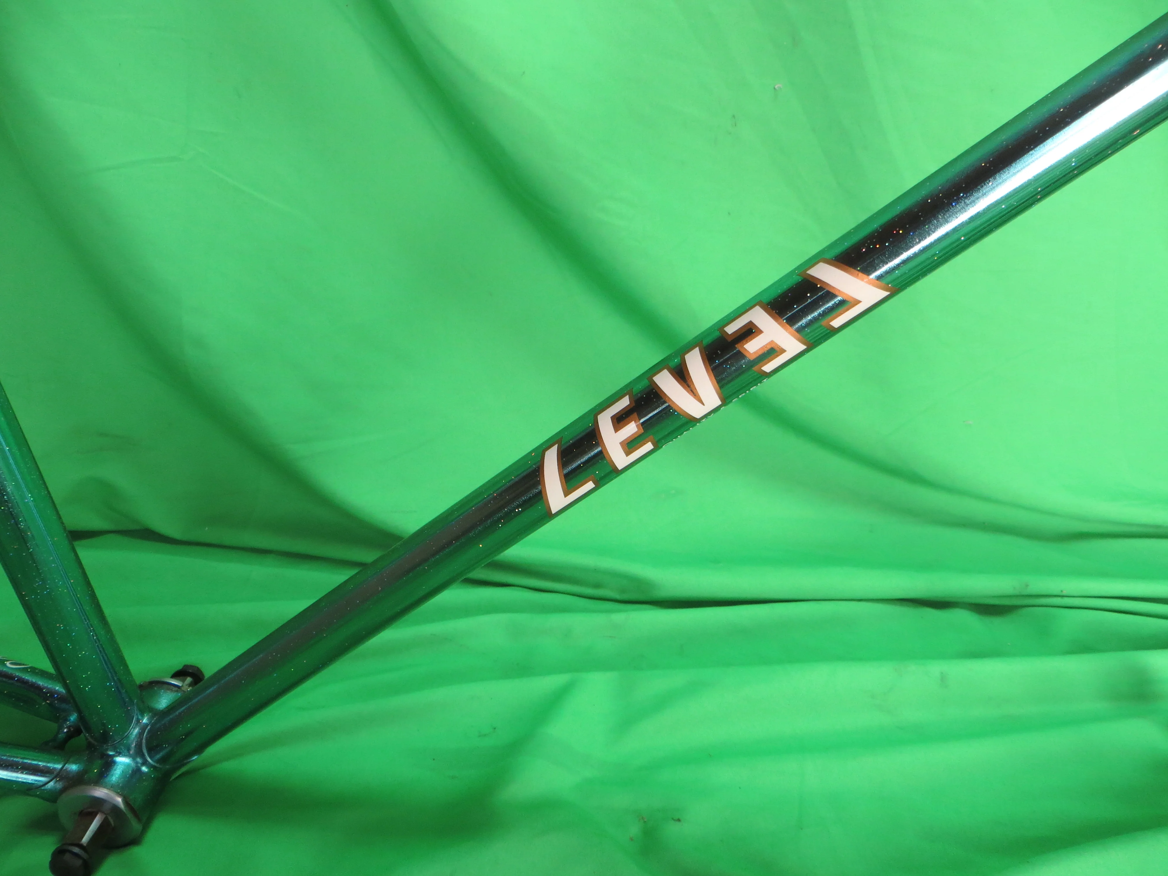 LEVEL // Candy Light Blue Metallic with Rainbow Flake // 52.5cm - Image 13