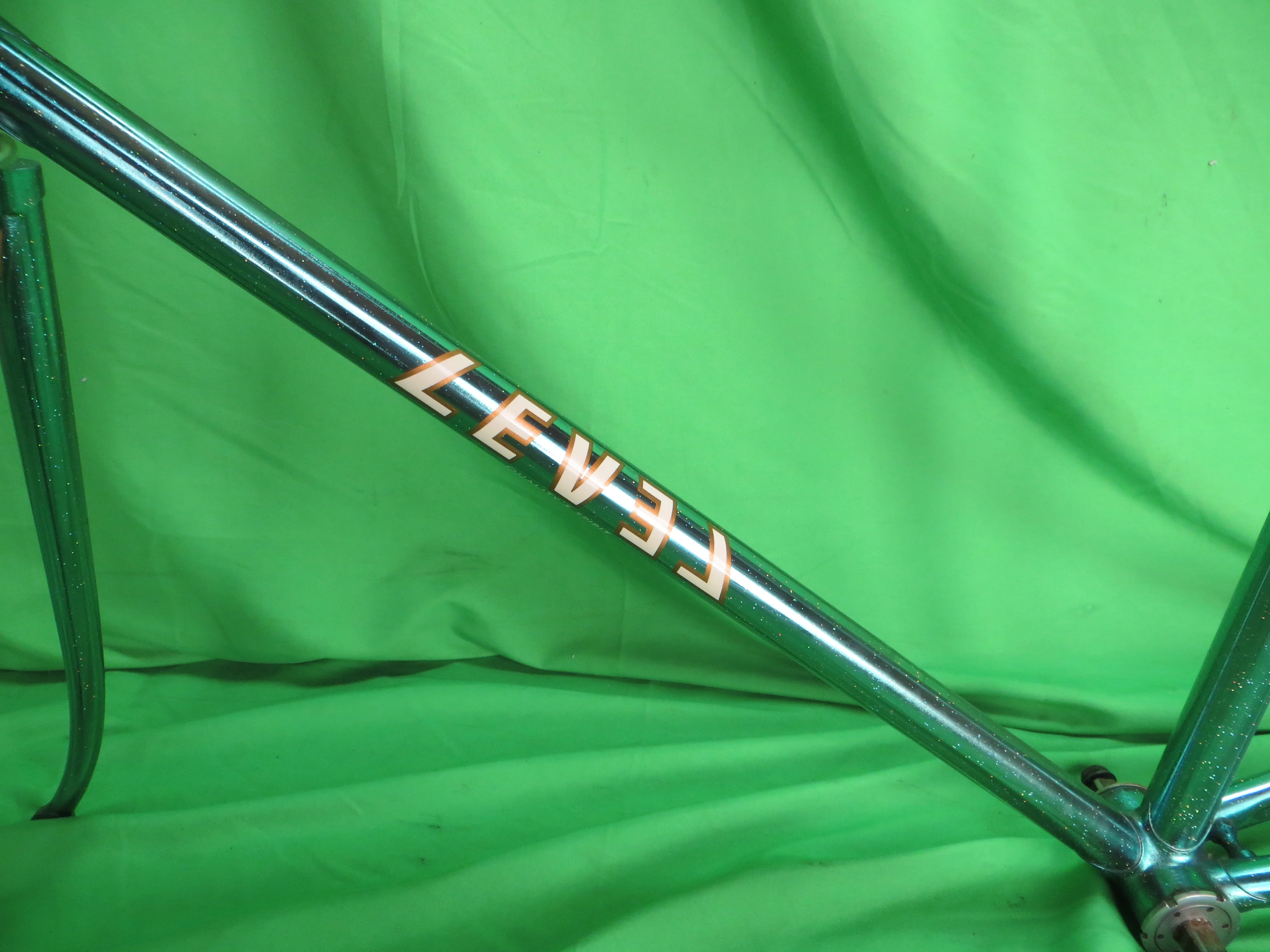 LEVEL // Candy Light Blue Metallic with Rainbow Flake // 52.5cm - Image 6