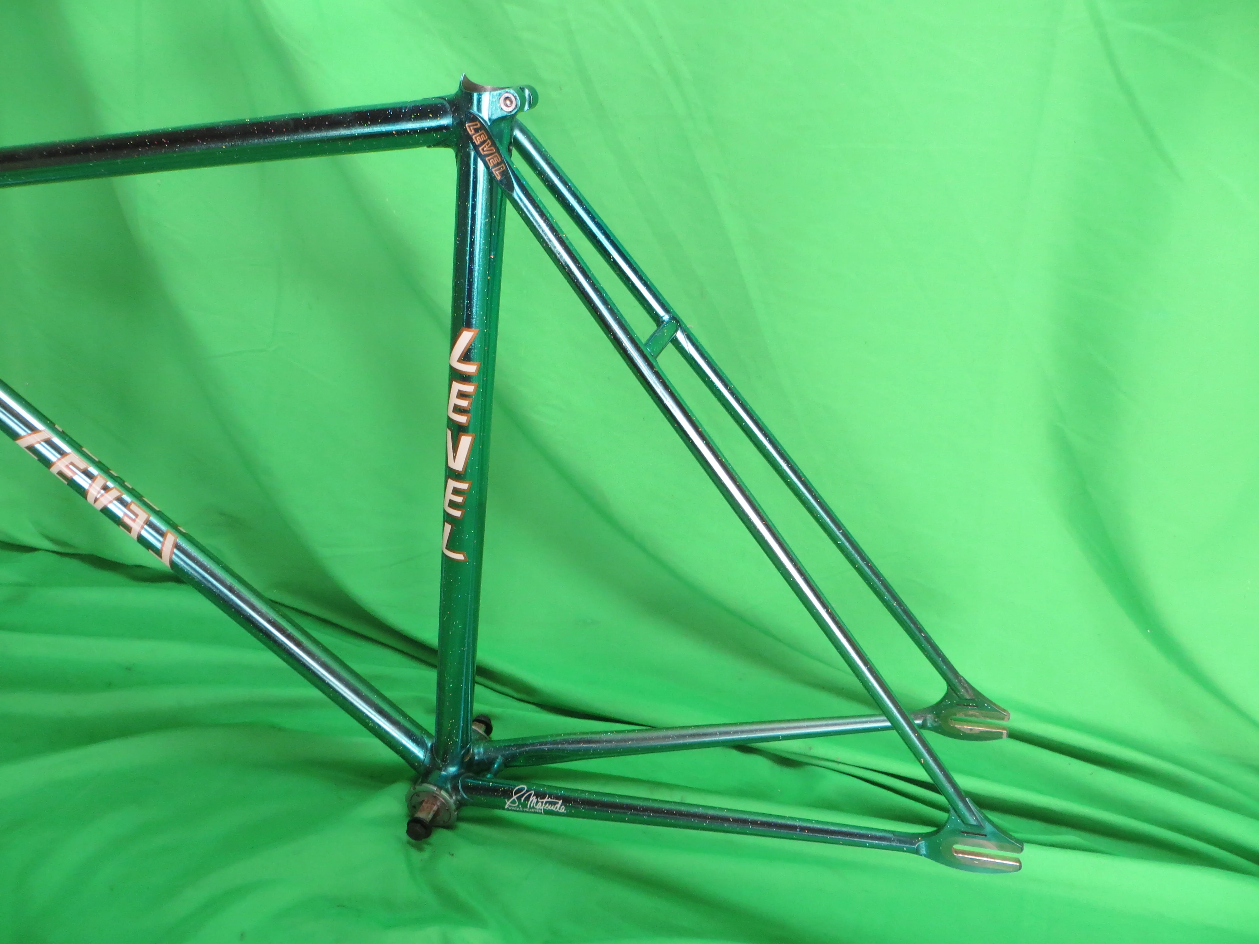 LEVEL // Candy Light Blue Metallic with Rainbow Flake // 52.5cm - Image 8