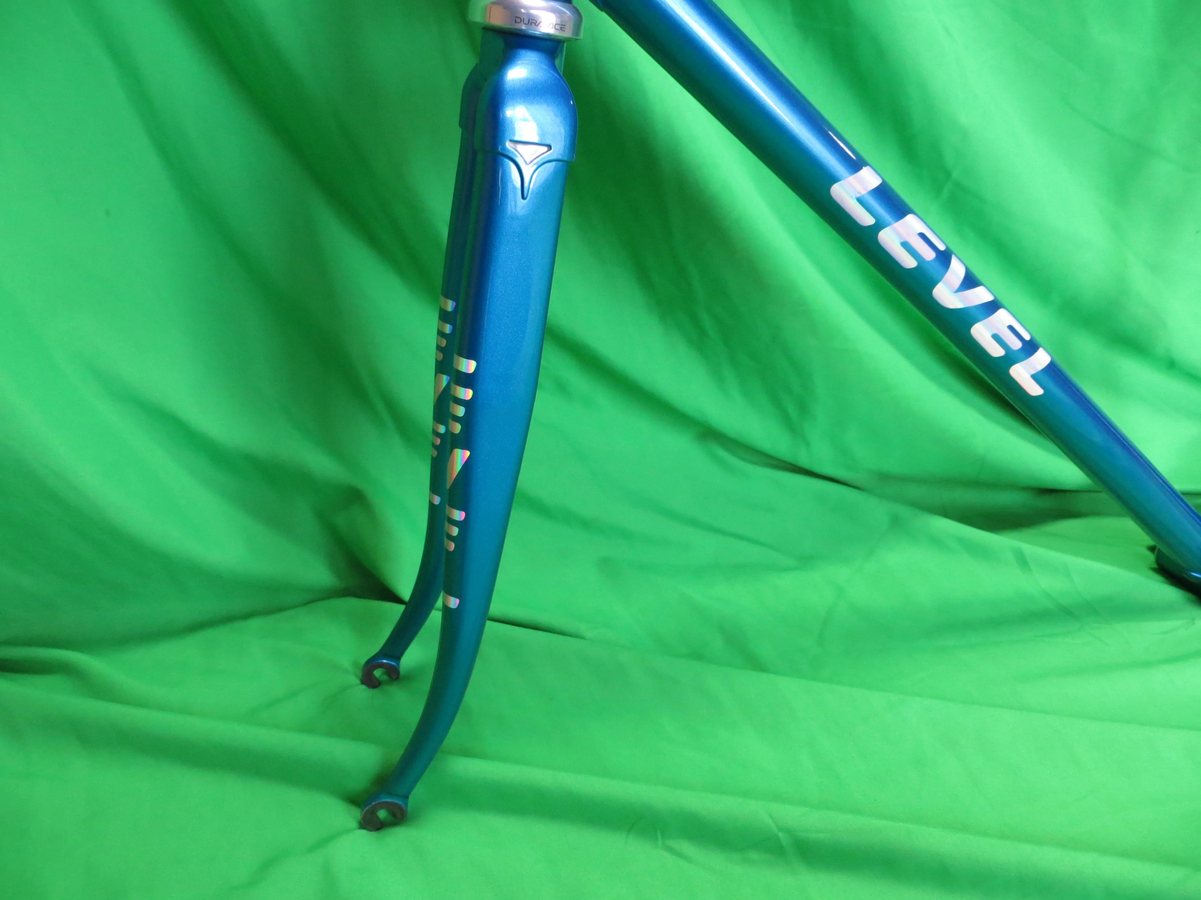 Level Columbus Max Fork // Blue Metallic // 50.5cm - Image 3