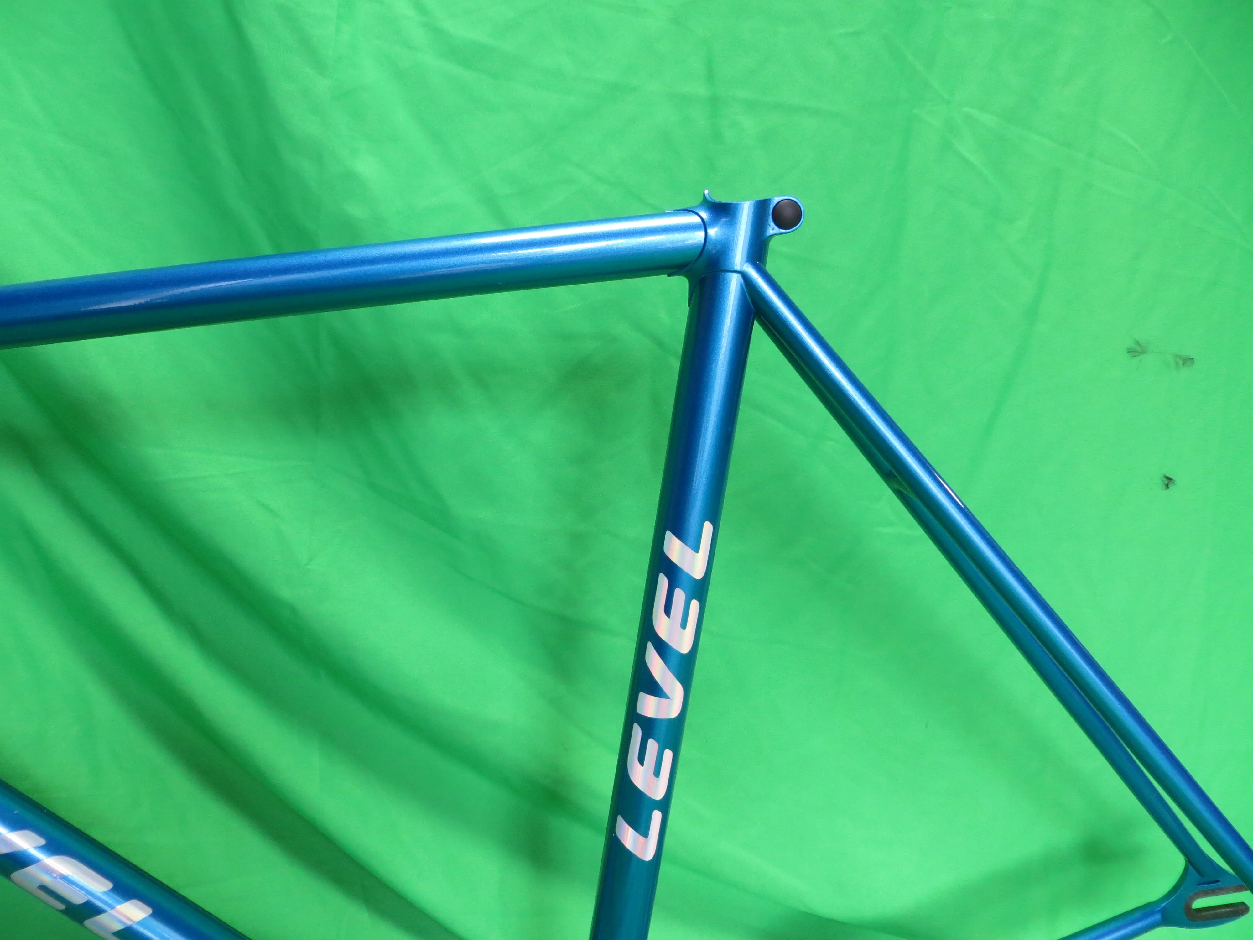 Level Columbus Max Fork // Blue Metallic // 50.5cm - Image 5