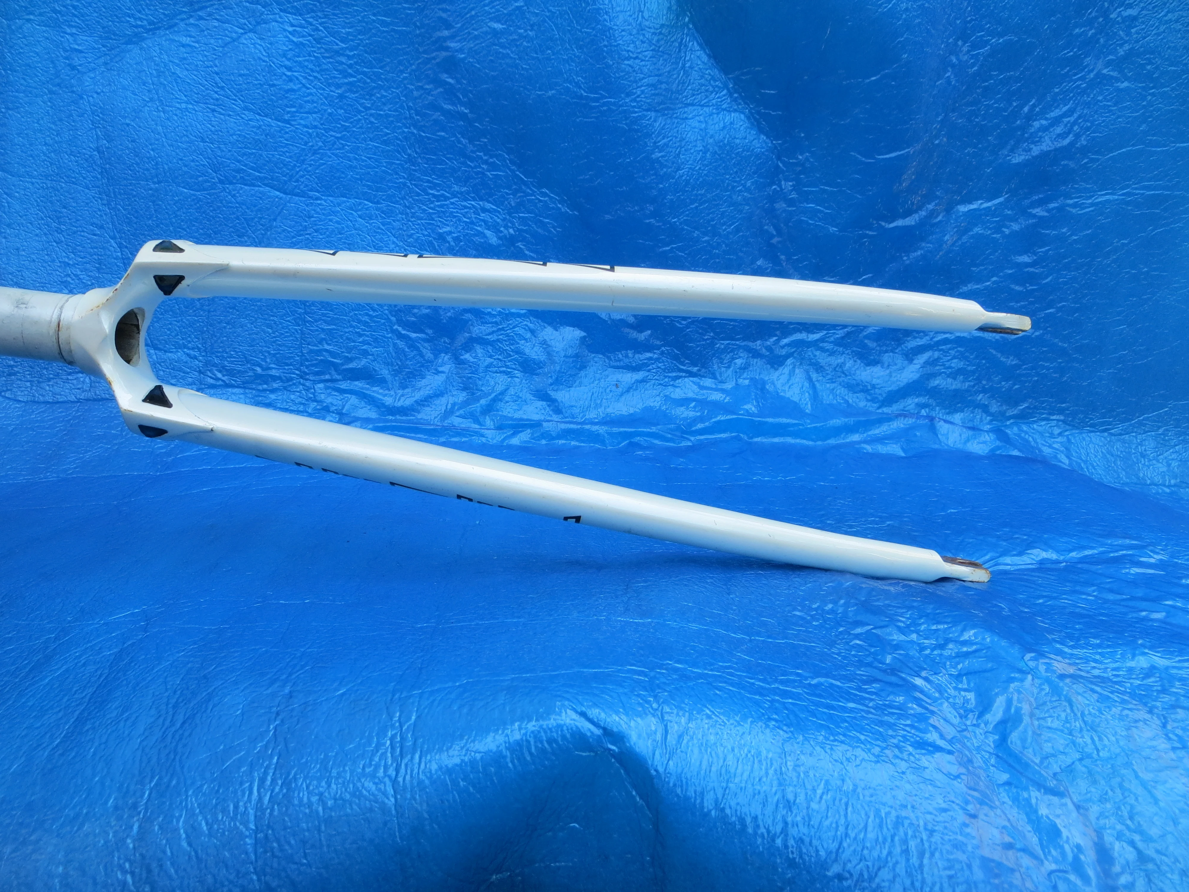 Level Front Fork 130mm Steering Colum Length /9mm Axle Slot - Image 4